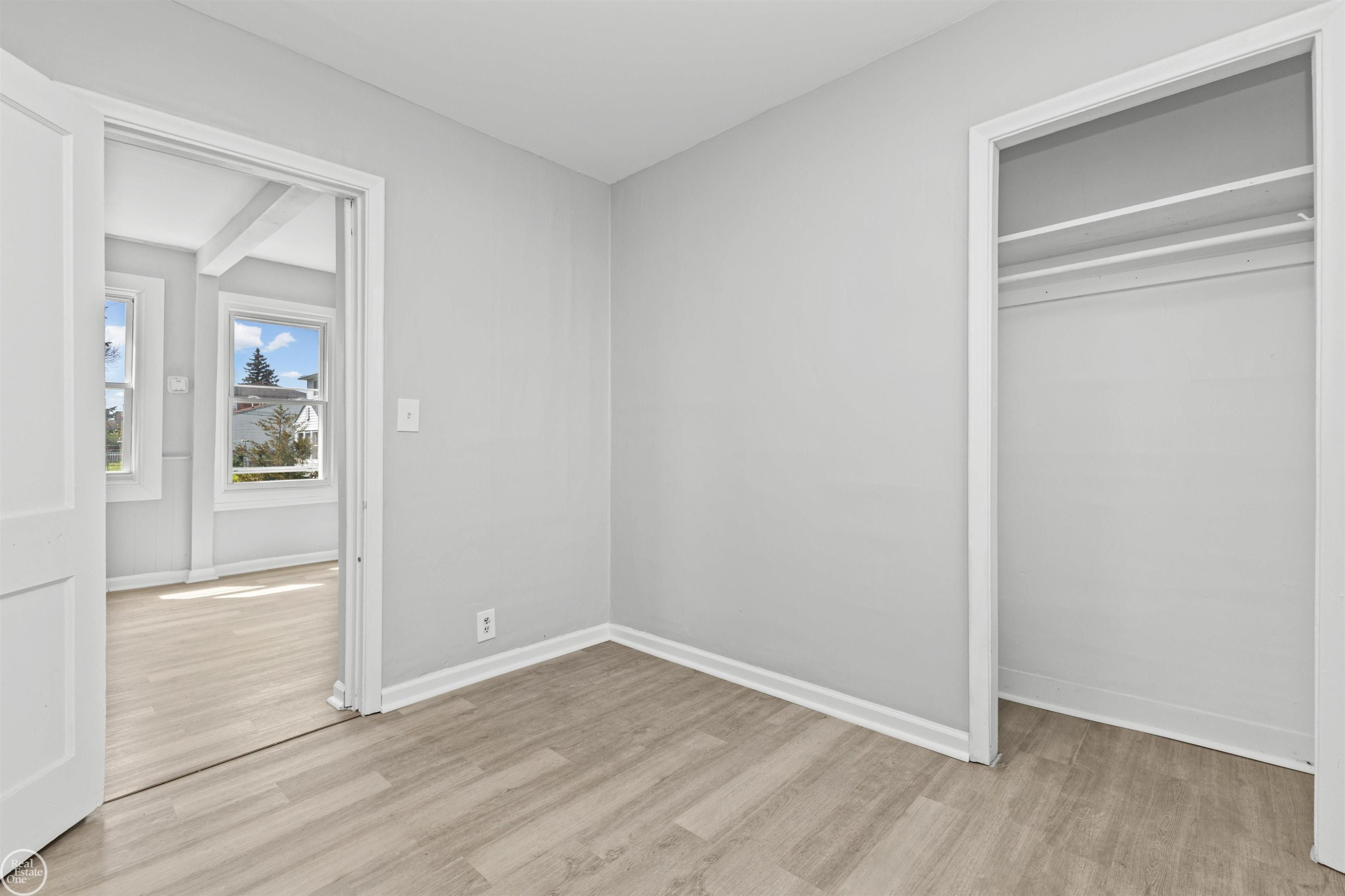 26500 Greenleaf Street, Roseville, MI 48066 — Photo 19