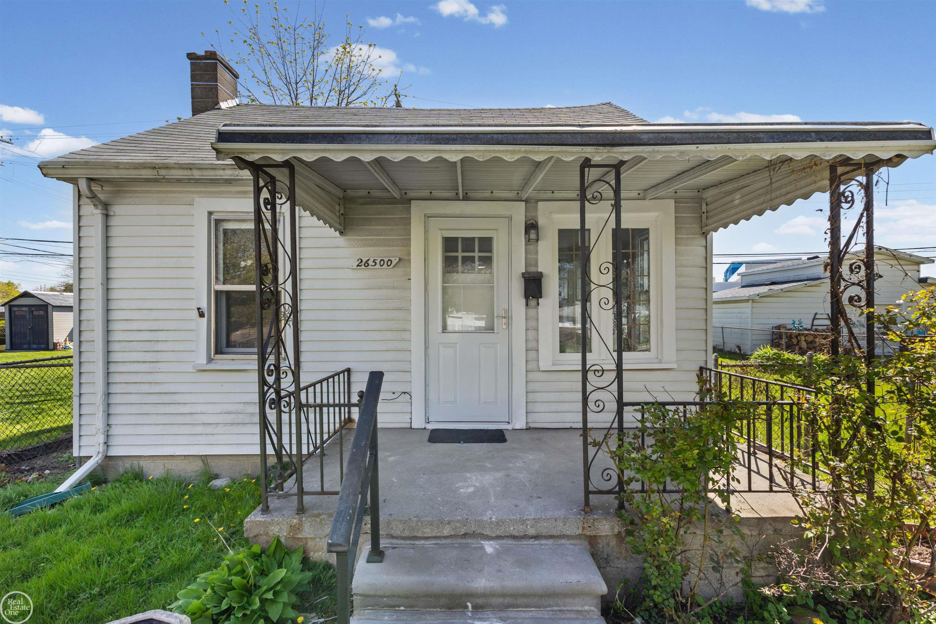 26500 Greenleaf Street, Roseville, MI 48066 — front exterior
