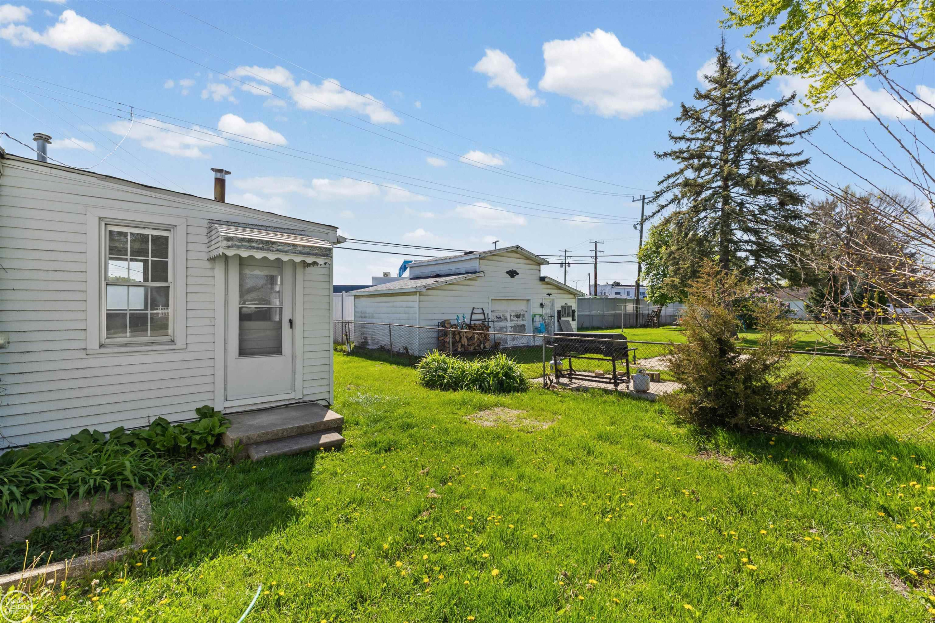 26500 Greenleaf Street, Roseville, MI 48066 — Photo 5