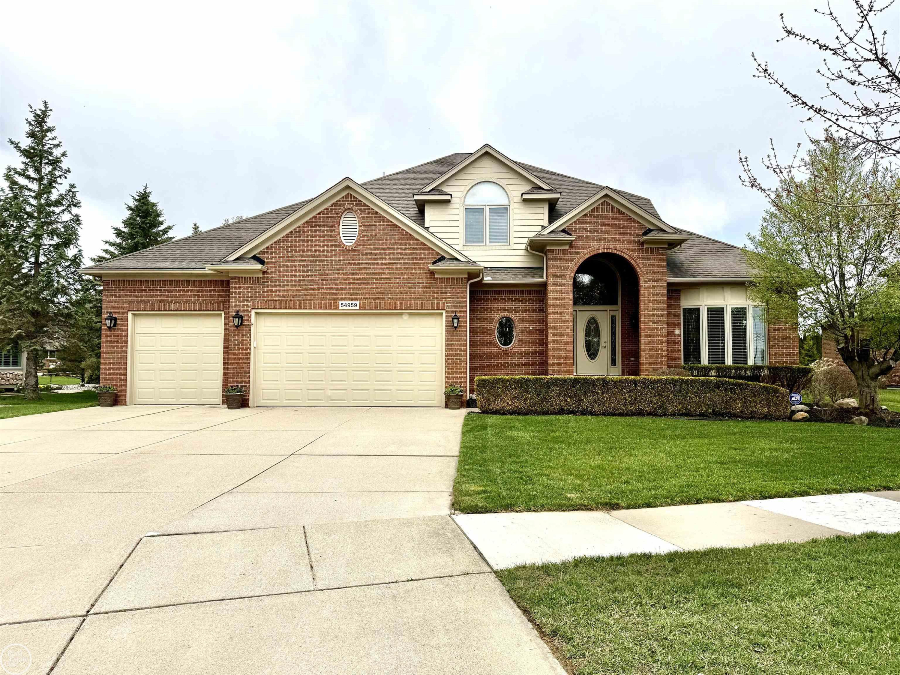 54959 Danielle Street, New Baltimore, MI 48047 — front exterior