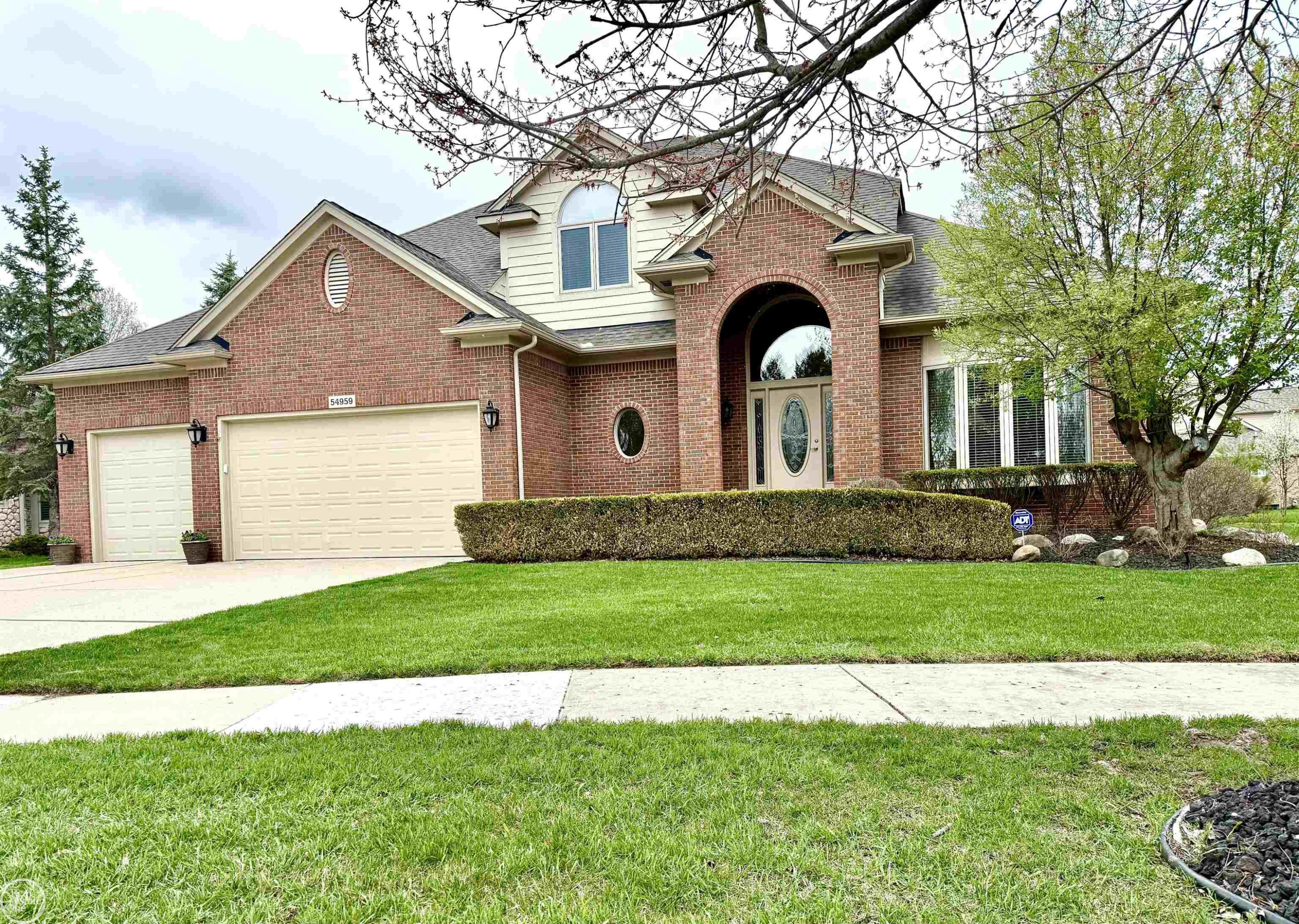 54959 Danielle Street, New Baltimore, MI 48047 — Photo 2