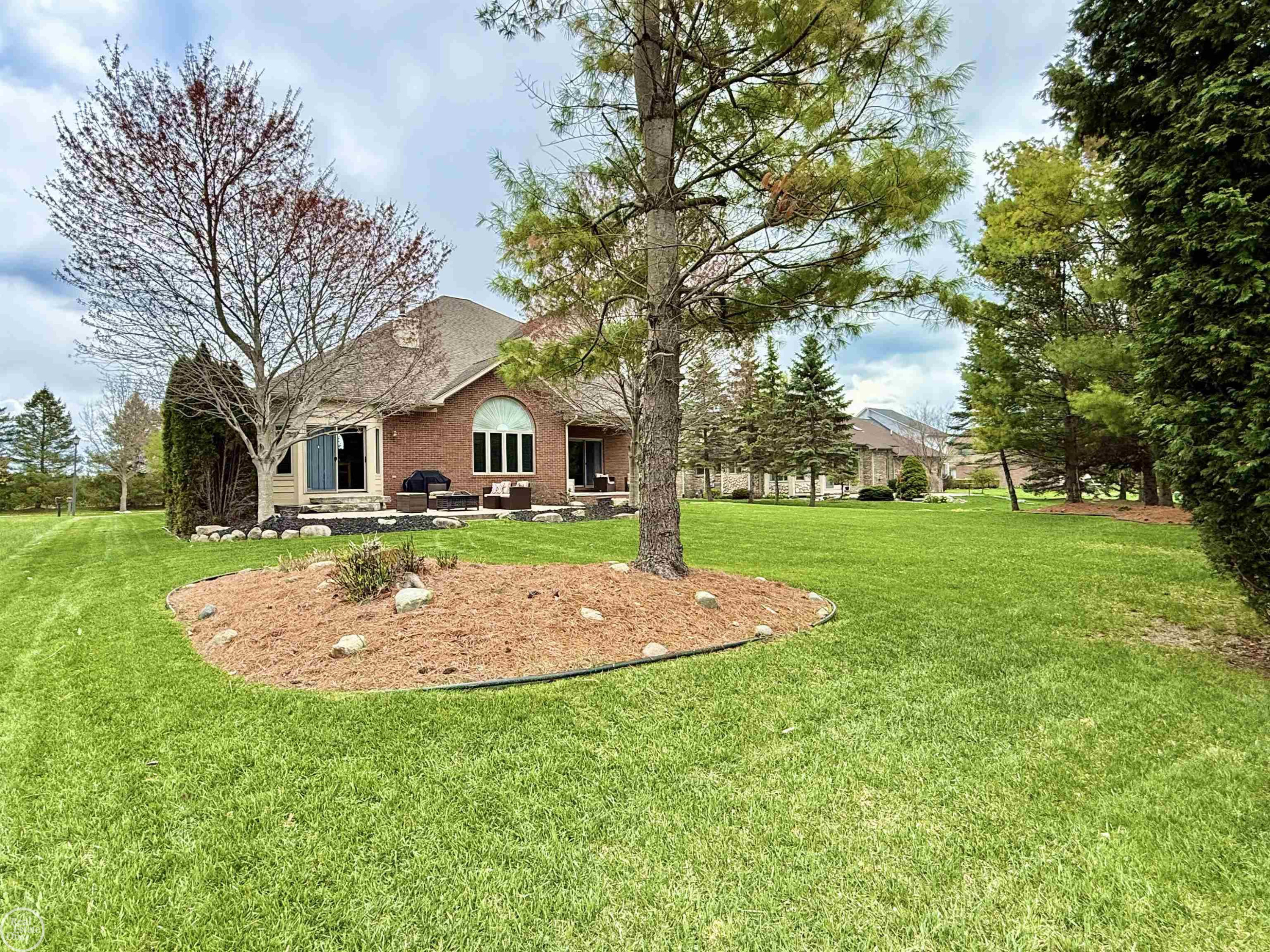 54959 Danielle Street, New Baltimore, MI 48047 — Photo 5