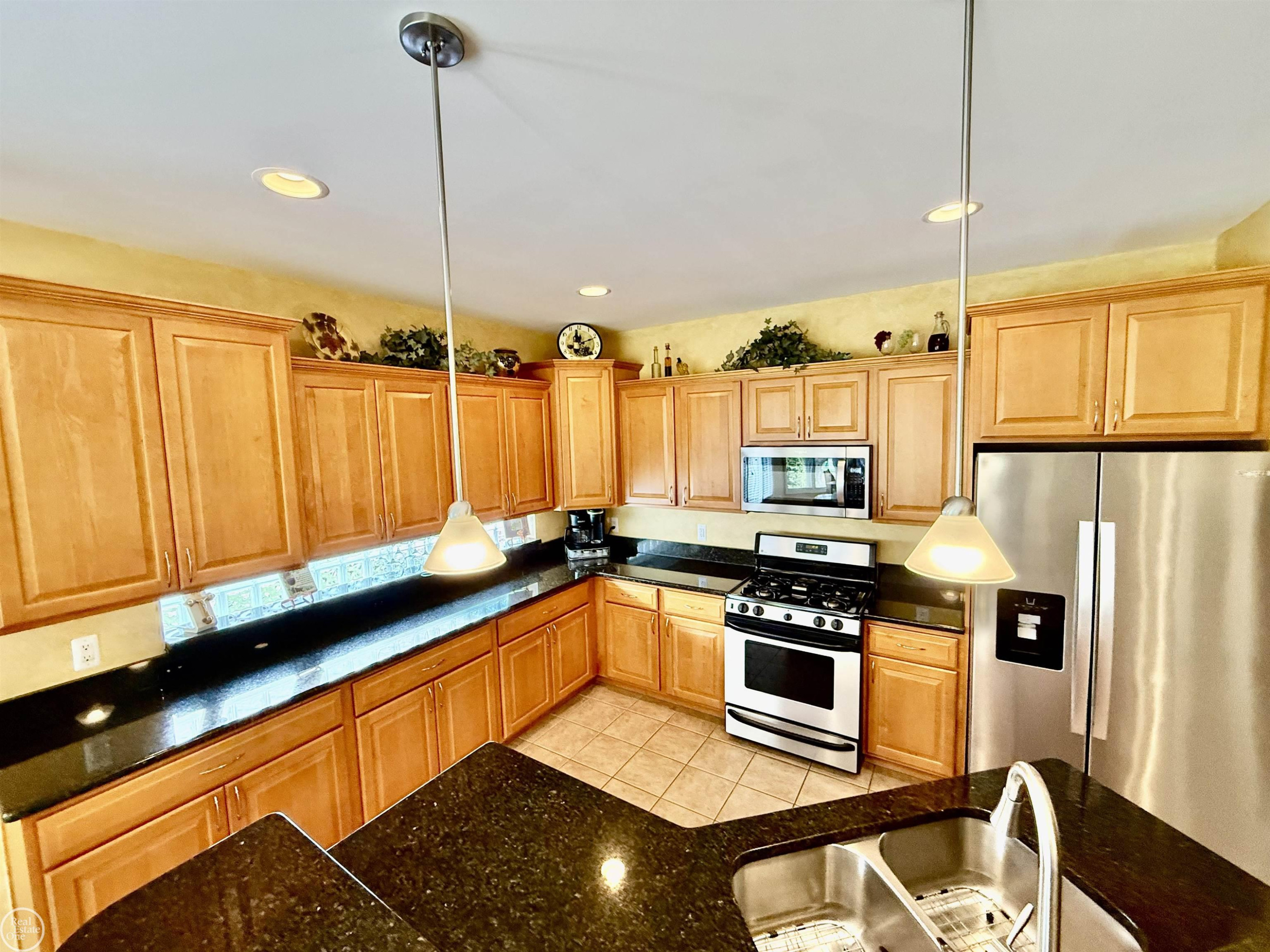 54959 Danielle Street, New Baltimore, MI 48047 — Photo 31
