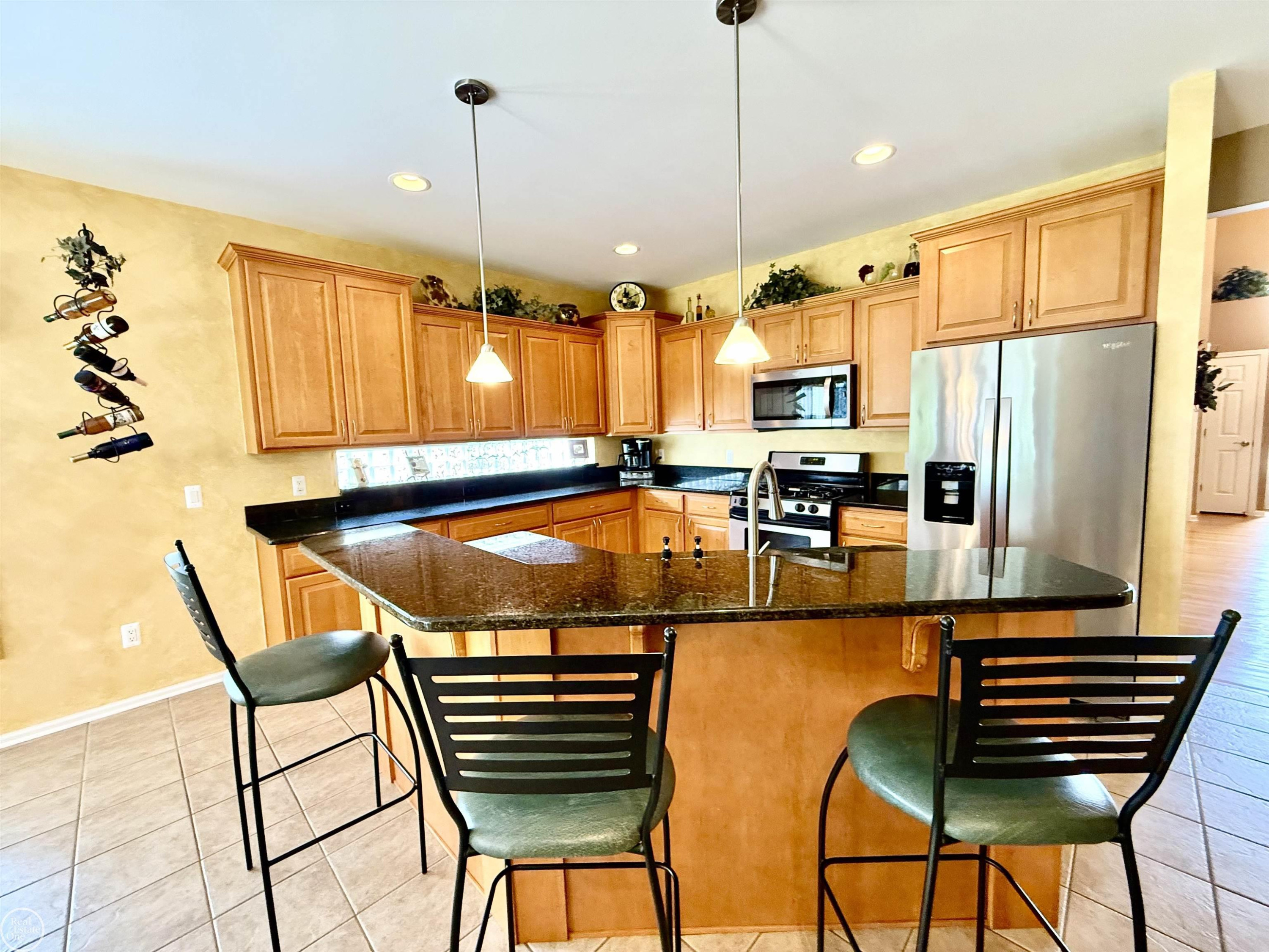 54959 Danielle Street, New Baltimore, MI 48047 — Photo 32