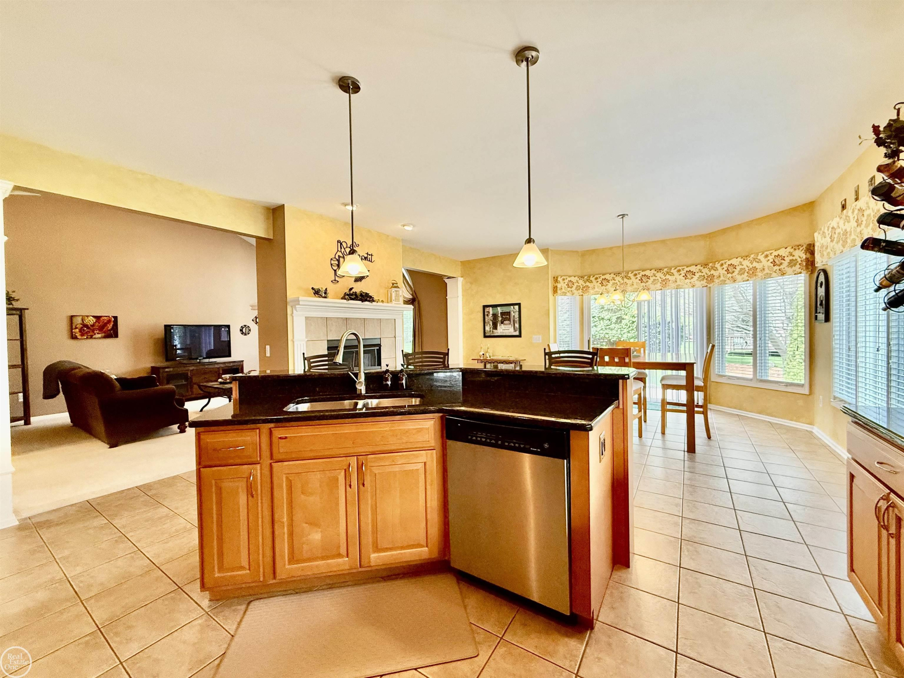 54959 Danielle Street, New Baltimore, MI 48047 — Photo 33