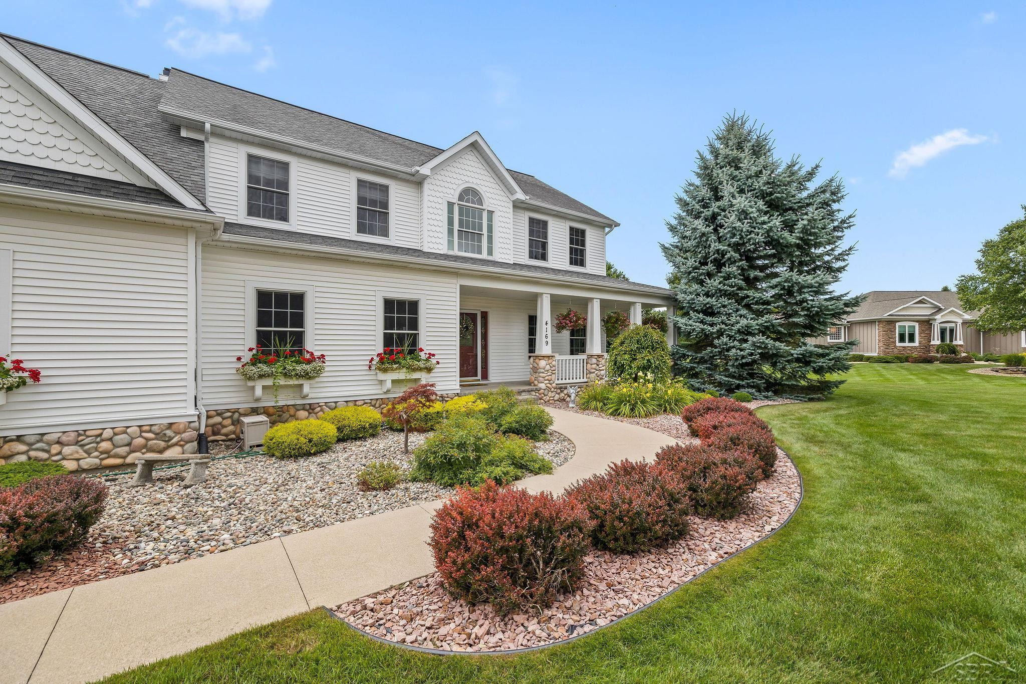 4169 Mountain View Court, Freeland, MI 48623 — front exterior