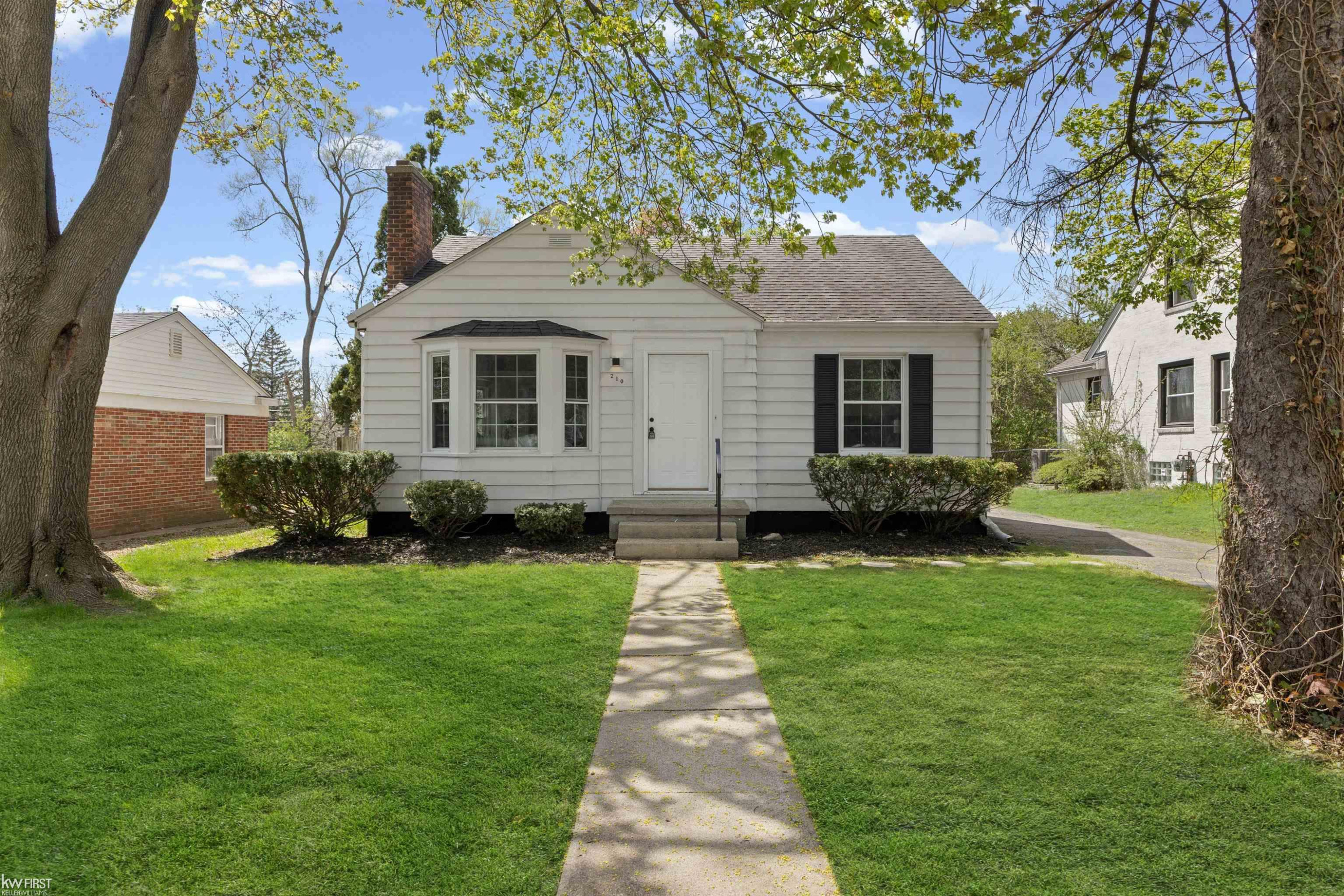 210 Preston Avenue, Waterford, MI 48328 — Photo 29