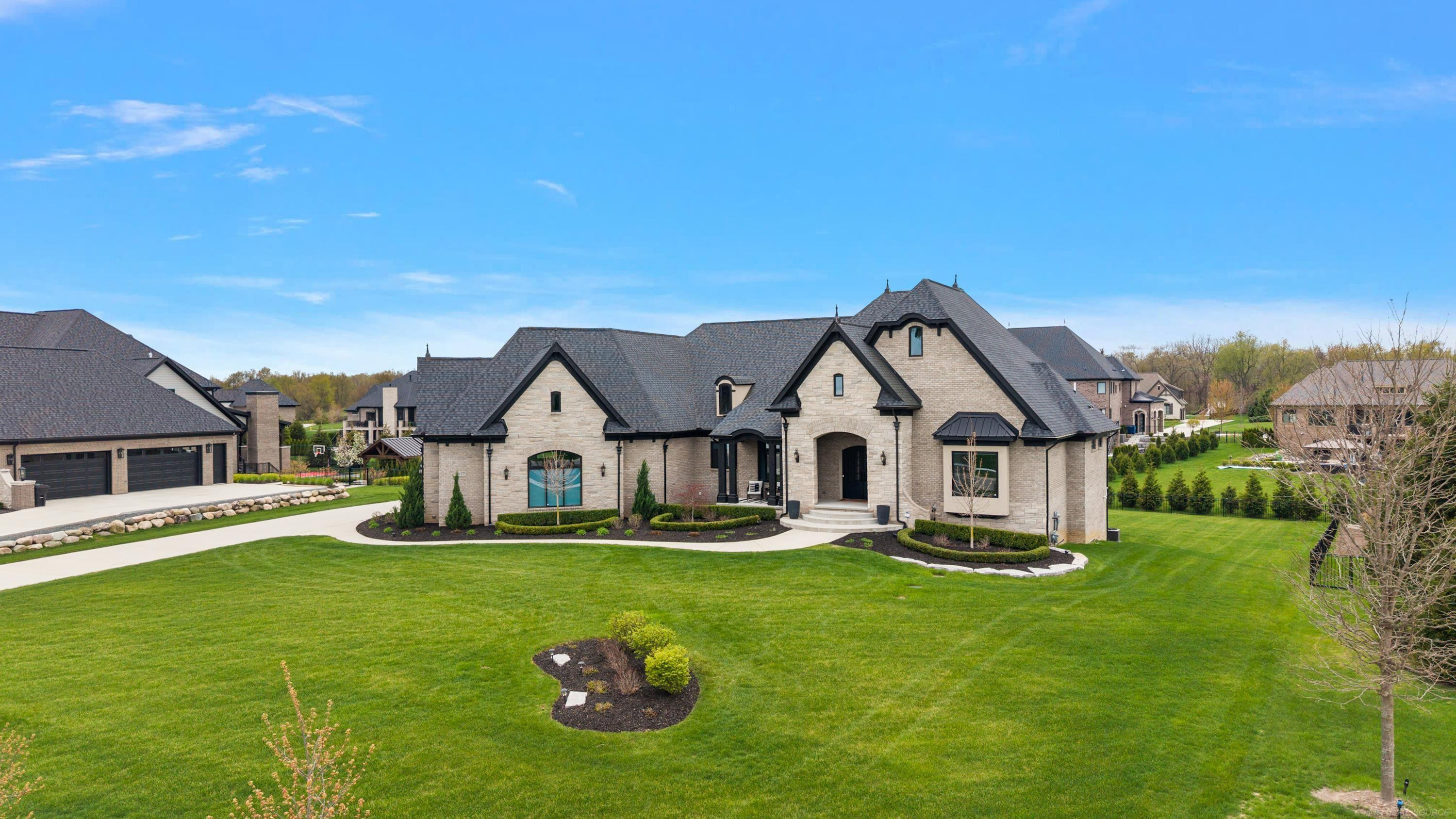 61573 Cotswold Drive - Photo 3