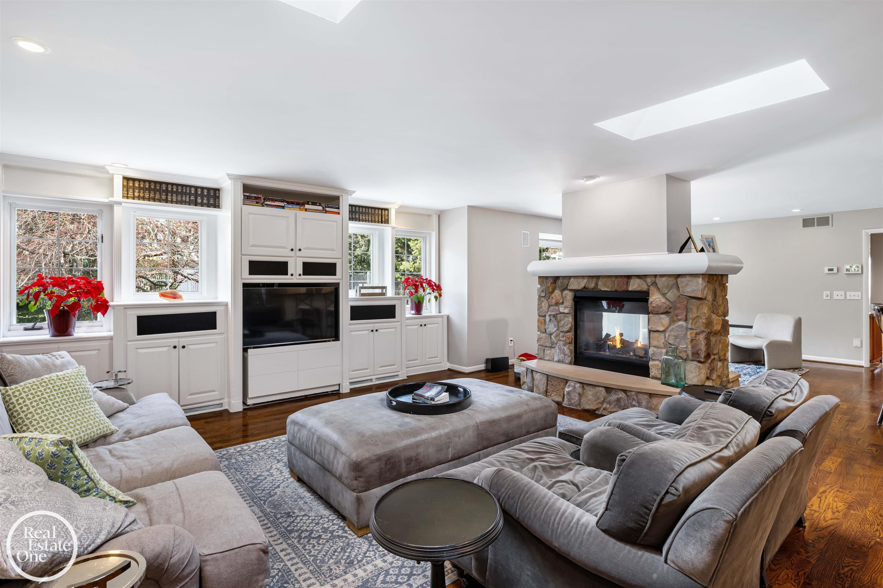 535 Ballantyne Road, Grosse Pointe Shores, MI 48236 — Photo 15