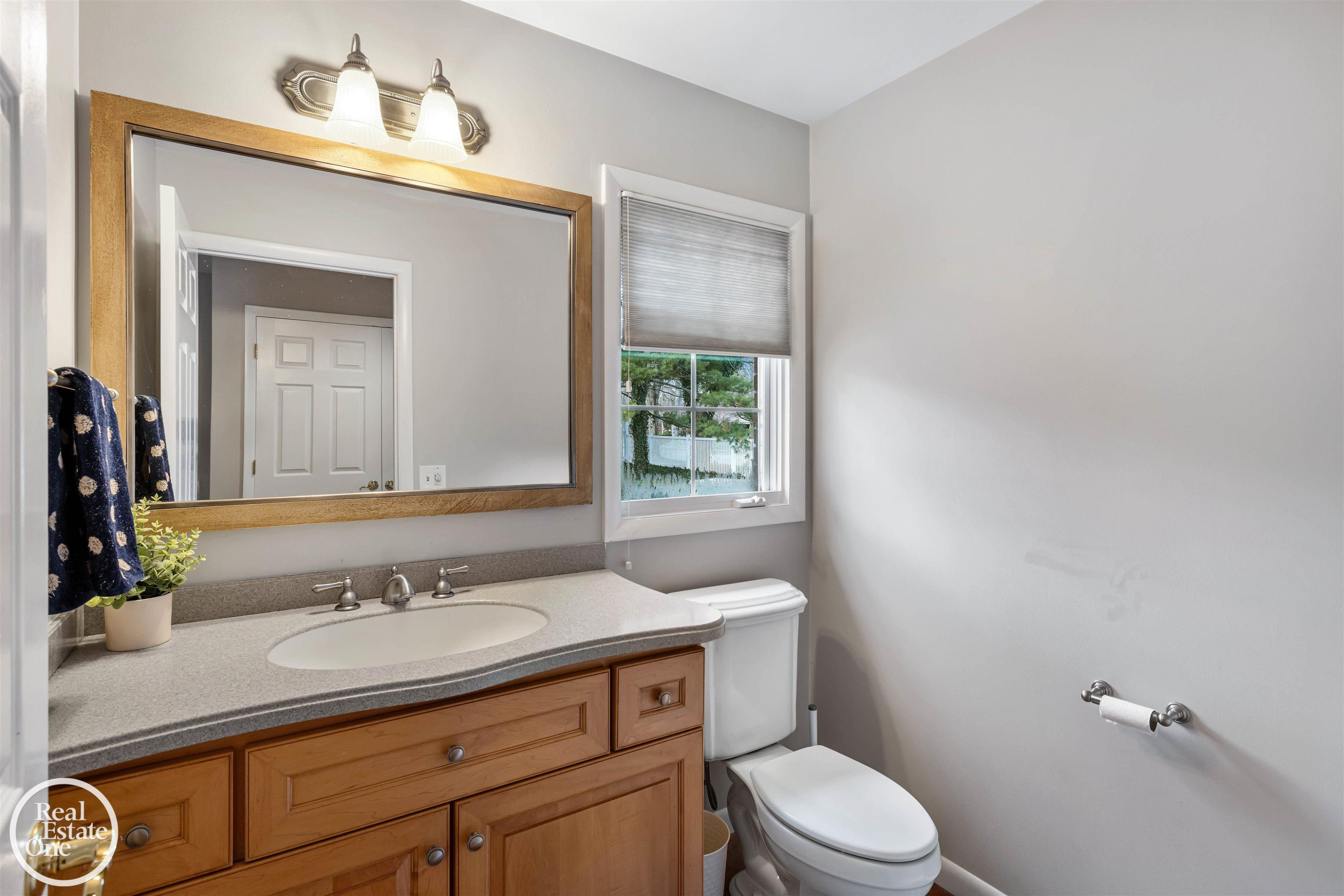 535 Ballantyne Road, Grosse Pointe Shores, MI 48236 — Photo 35