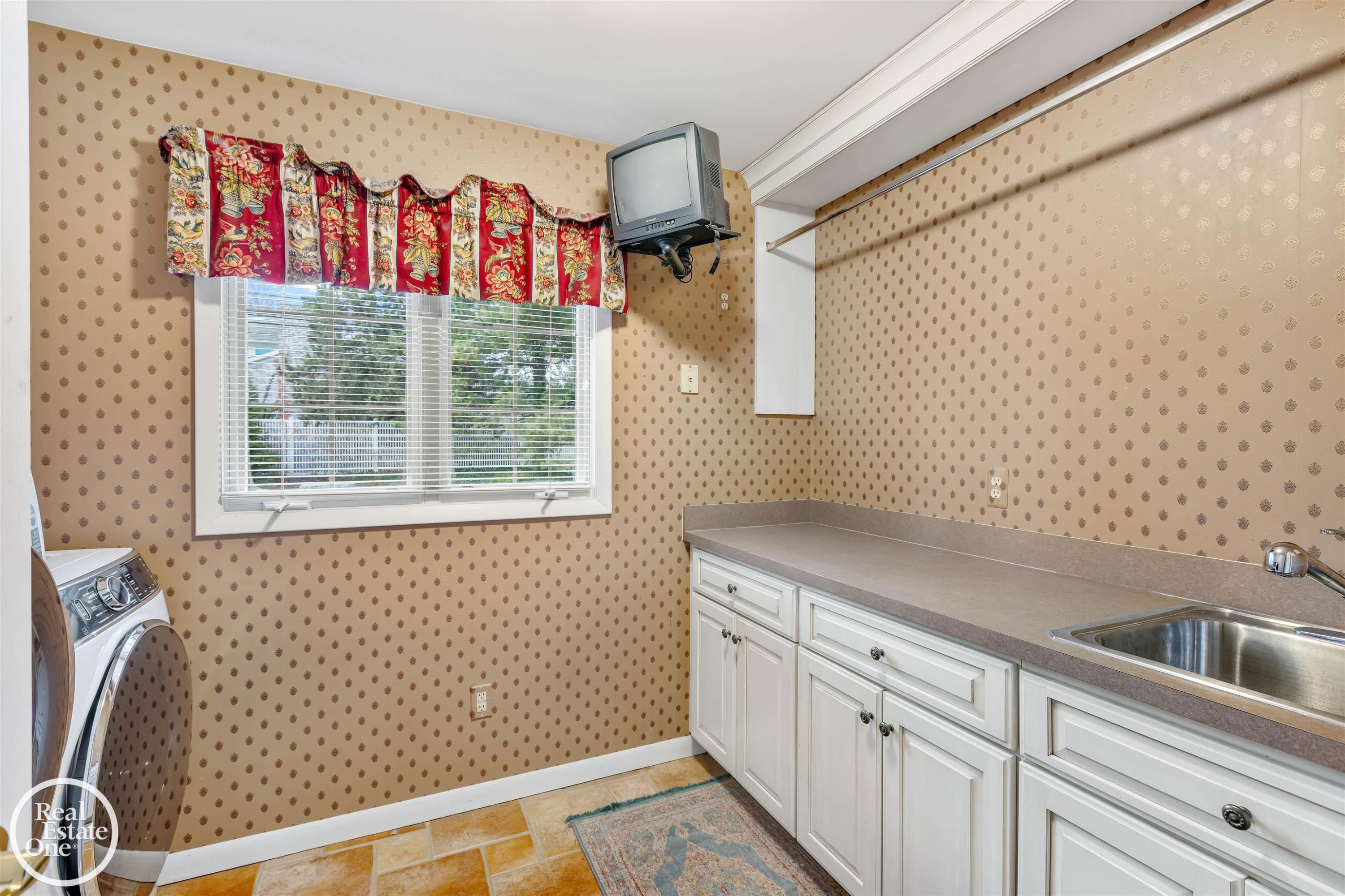 535 Ballantyne Road, Grosse Pointe Shores, MI 48236 — Photo 36