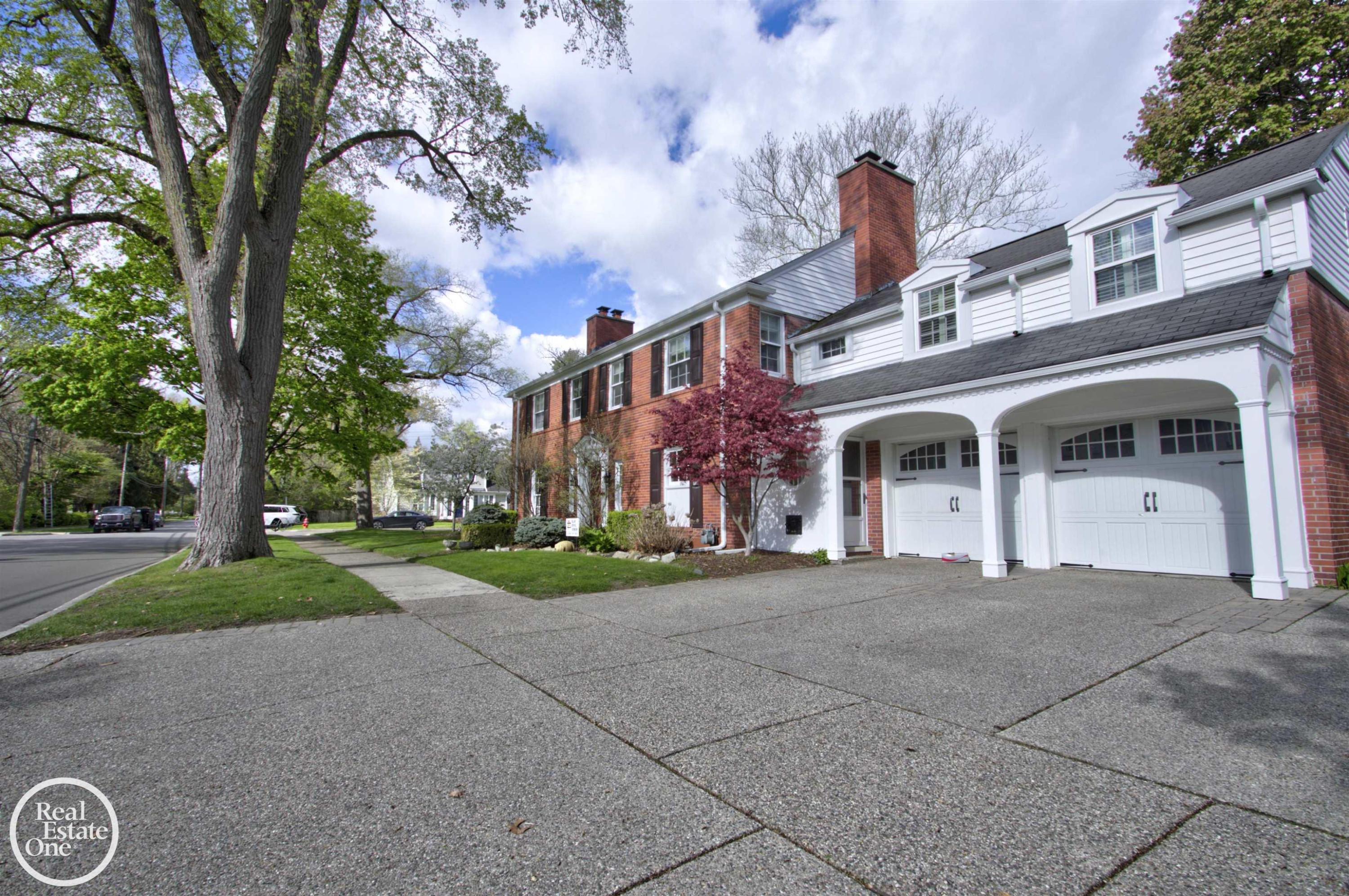 203 Ridge Road, Grosse Pointe Farms, MI 48236 — Photo 3