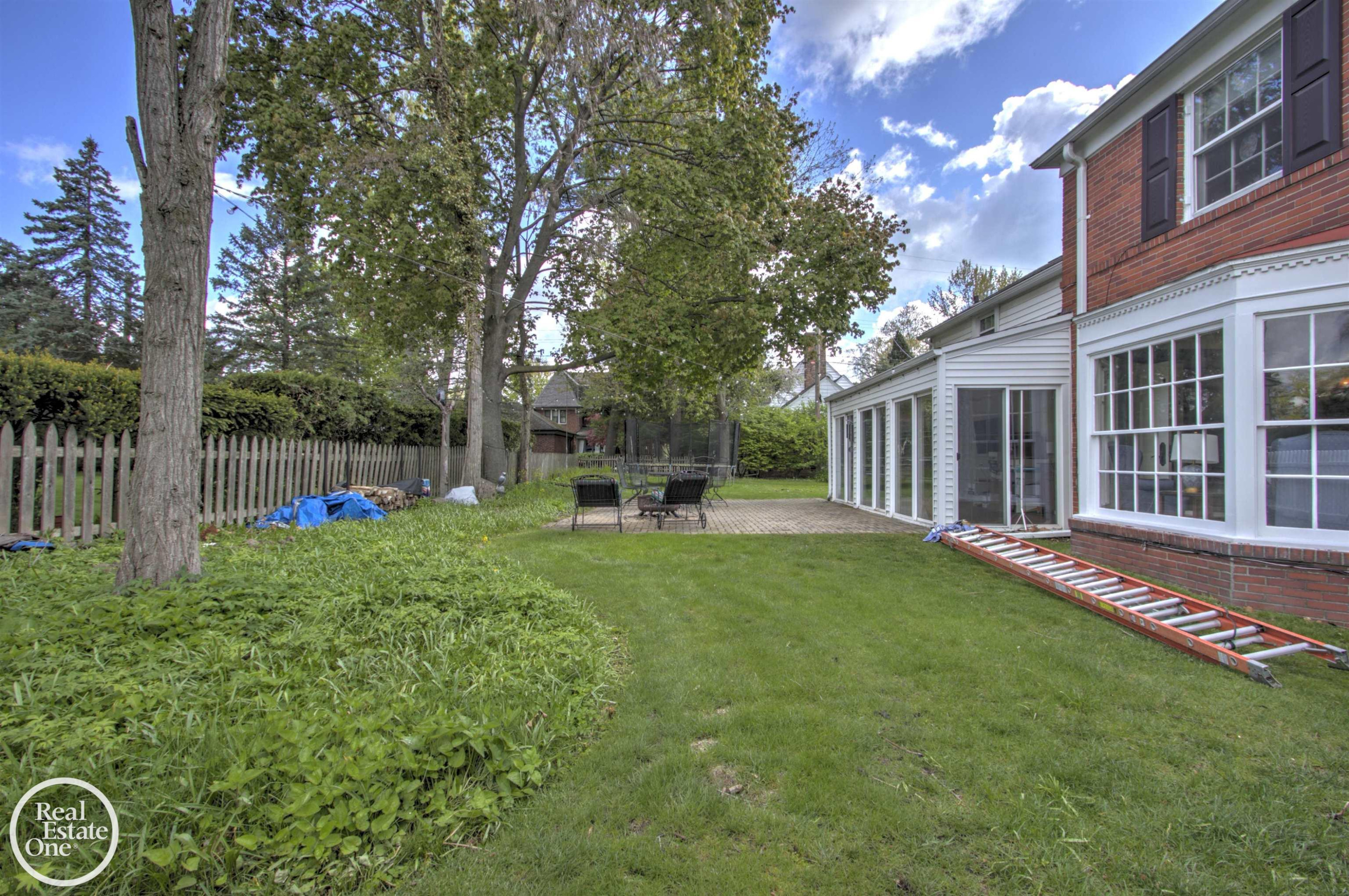 203 Ridge Road, Grosse Pointe Farms, MI 48236 — Photo 6