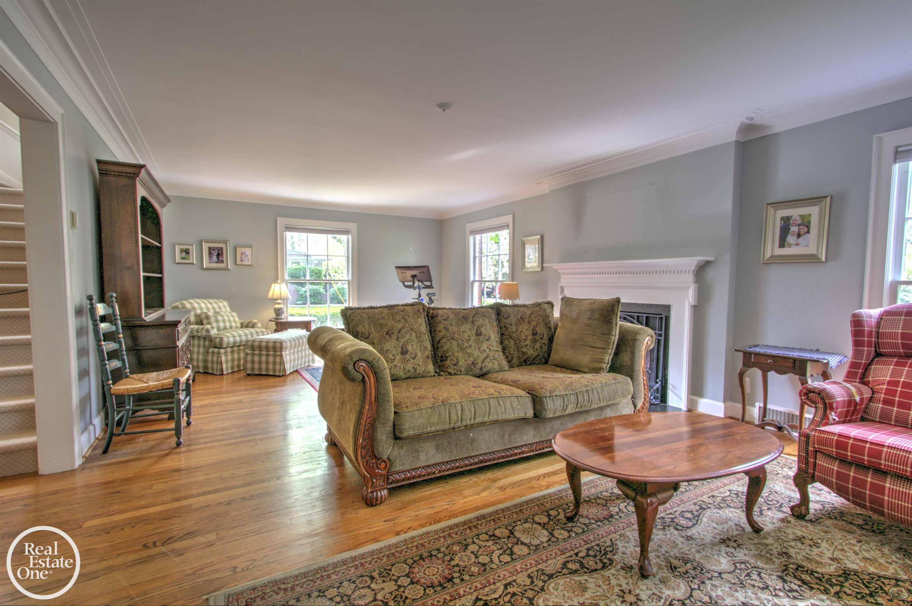 203 Ridge Road, Grosse Pointe Farms, MI 48236 — Photo 13