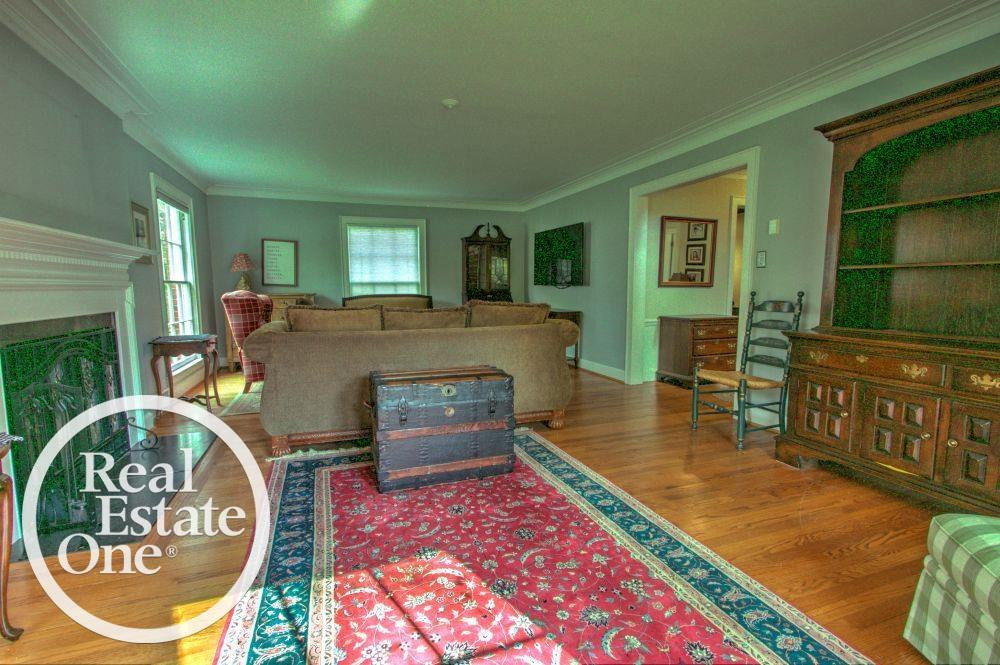 203 Ridge Road, Grosse Pointe Farms, MI 48236 — Photo 14