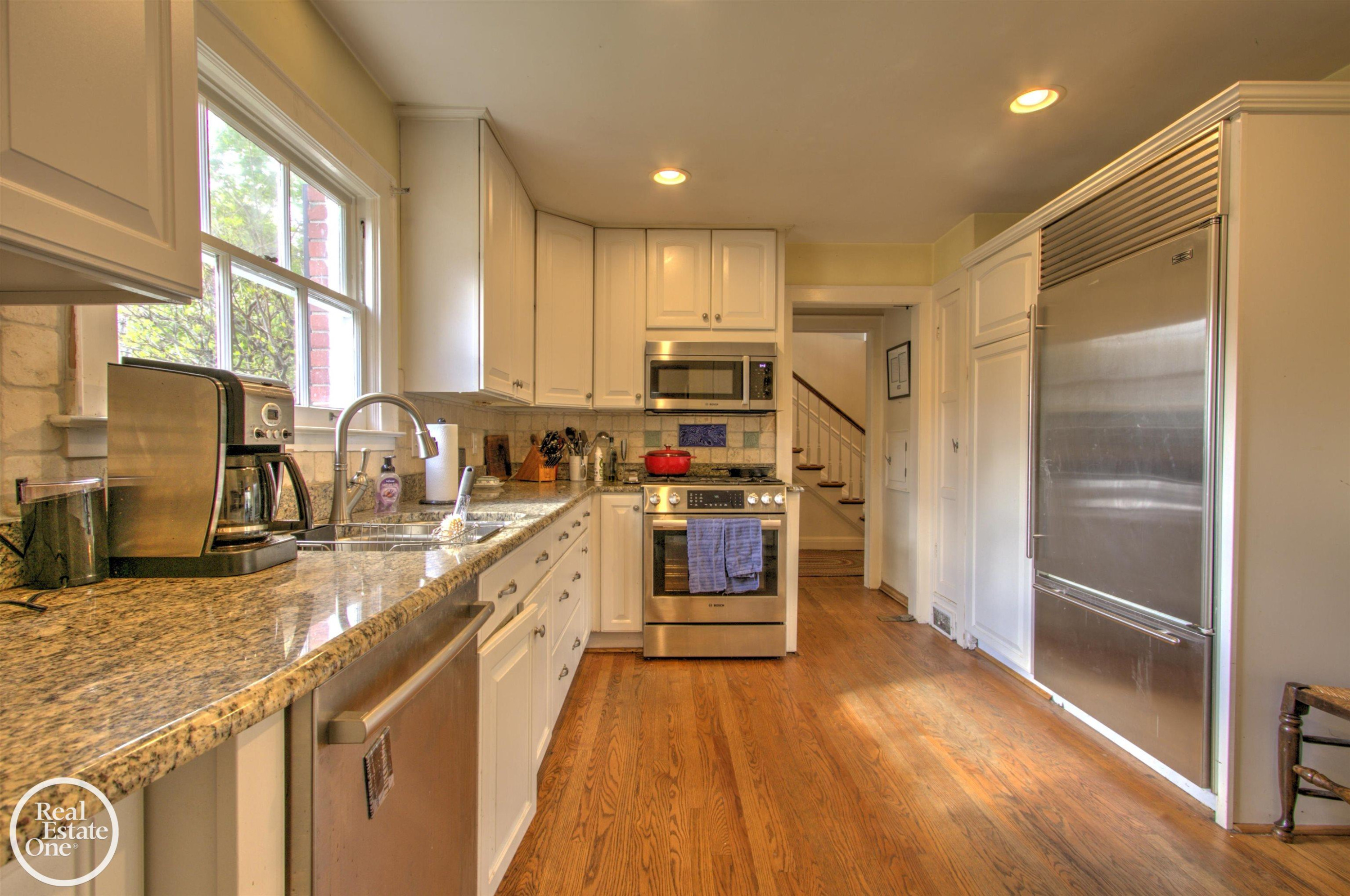 203 Ridge Road, Grosse Pointe Farms, MI 48236 — Photo 20