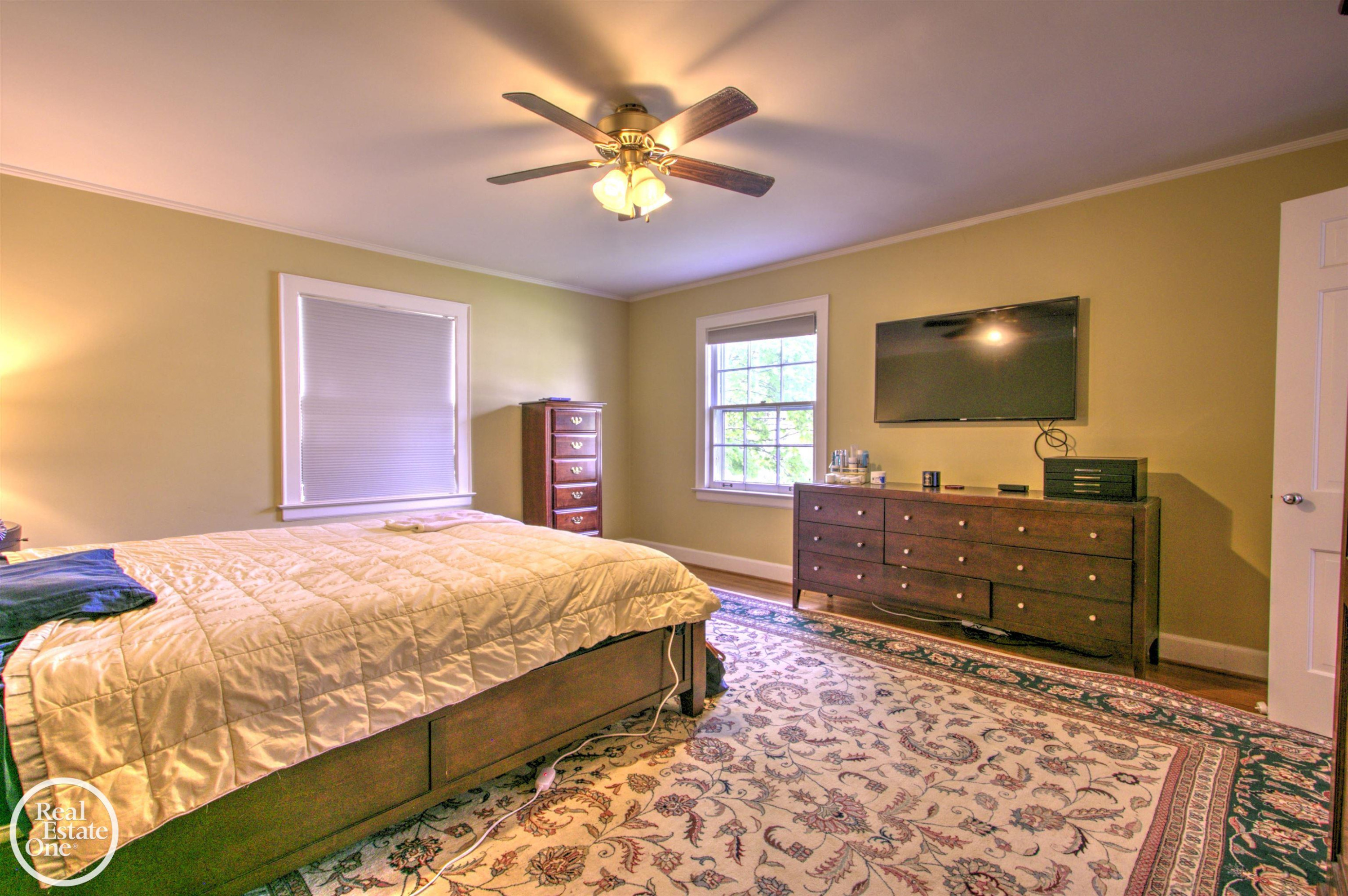 203 Ridge Road, Grosse Pointe Farms, MI 48236 — Photo 28