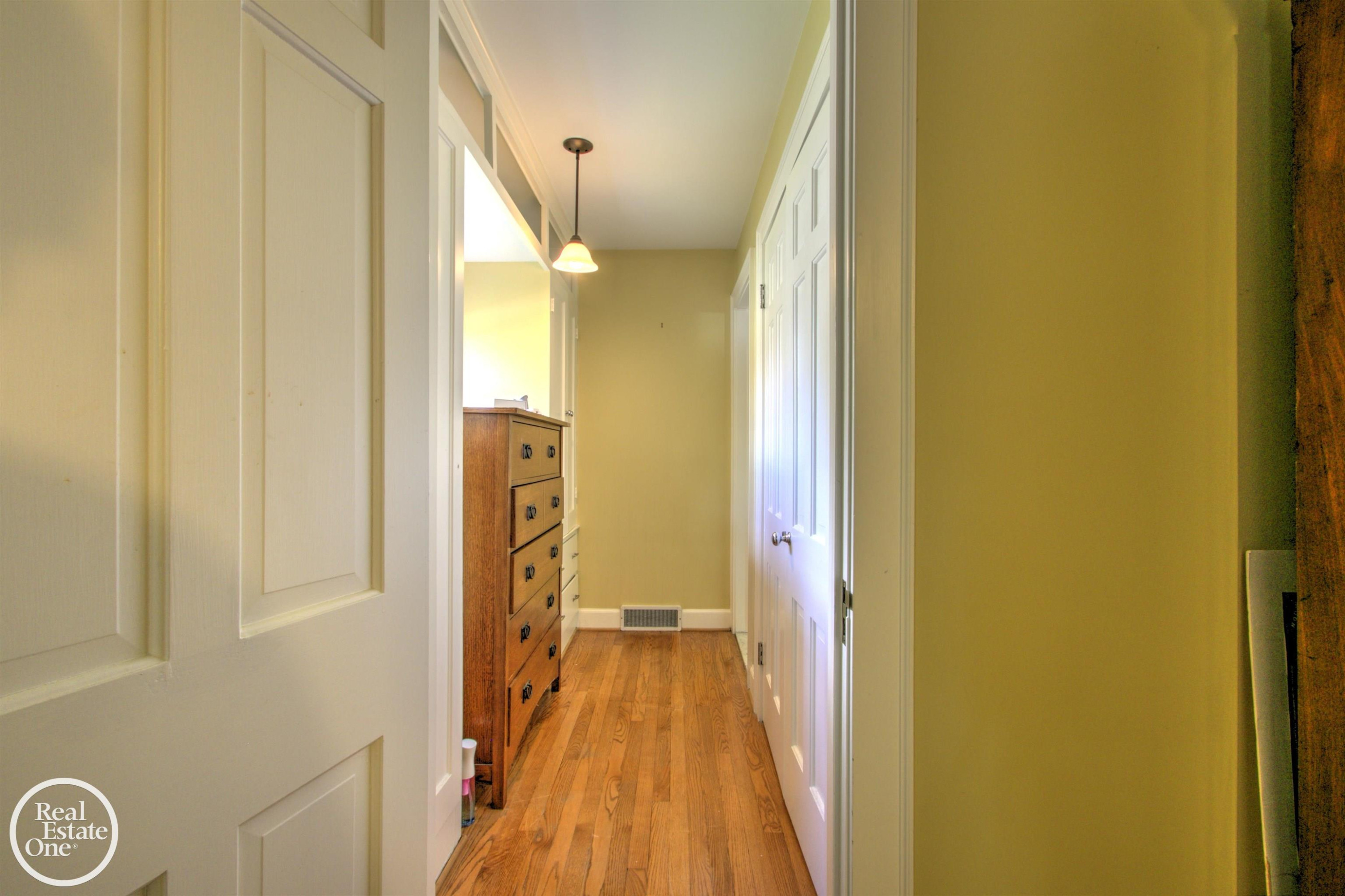 203 Ridge Road, Grosse Pointe Farms, MI 48236 — Photo 29