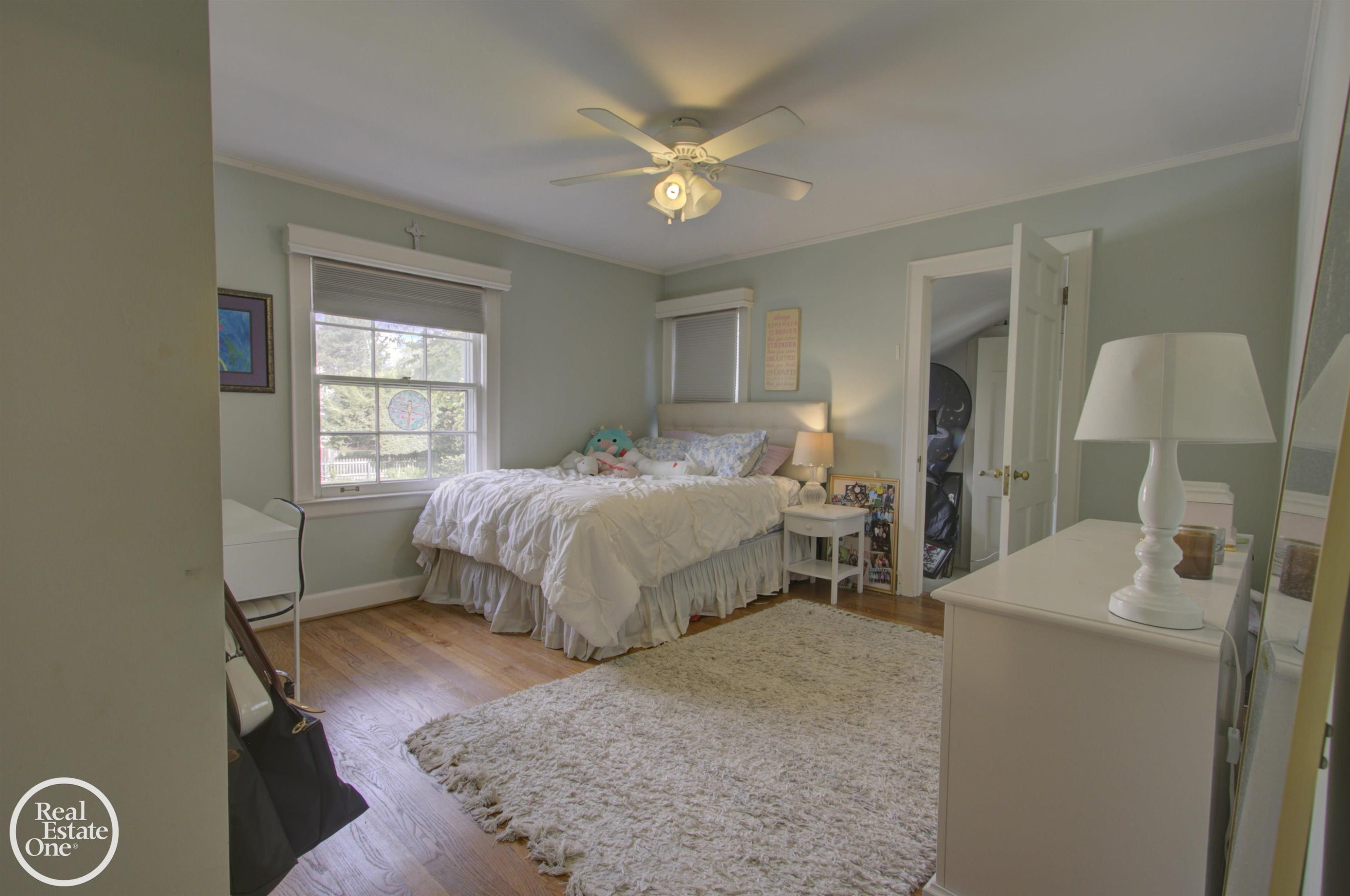 203 Ridge Road, Grosse Pointe Farms, MI 48236 — Photo 32