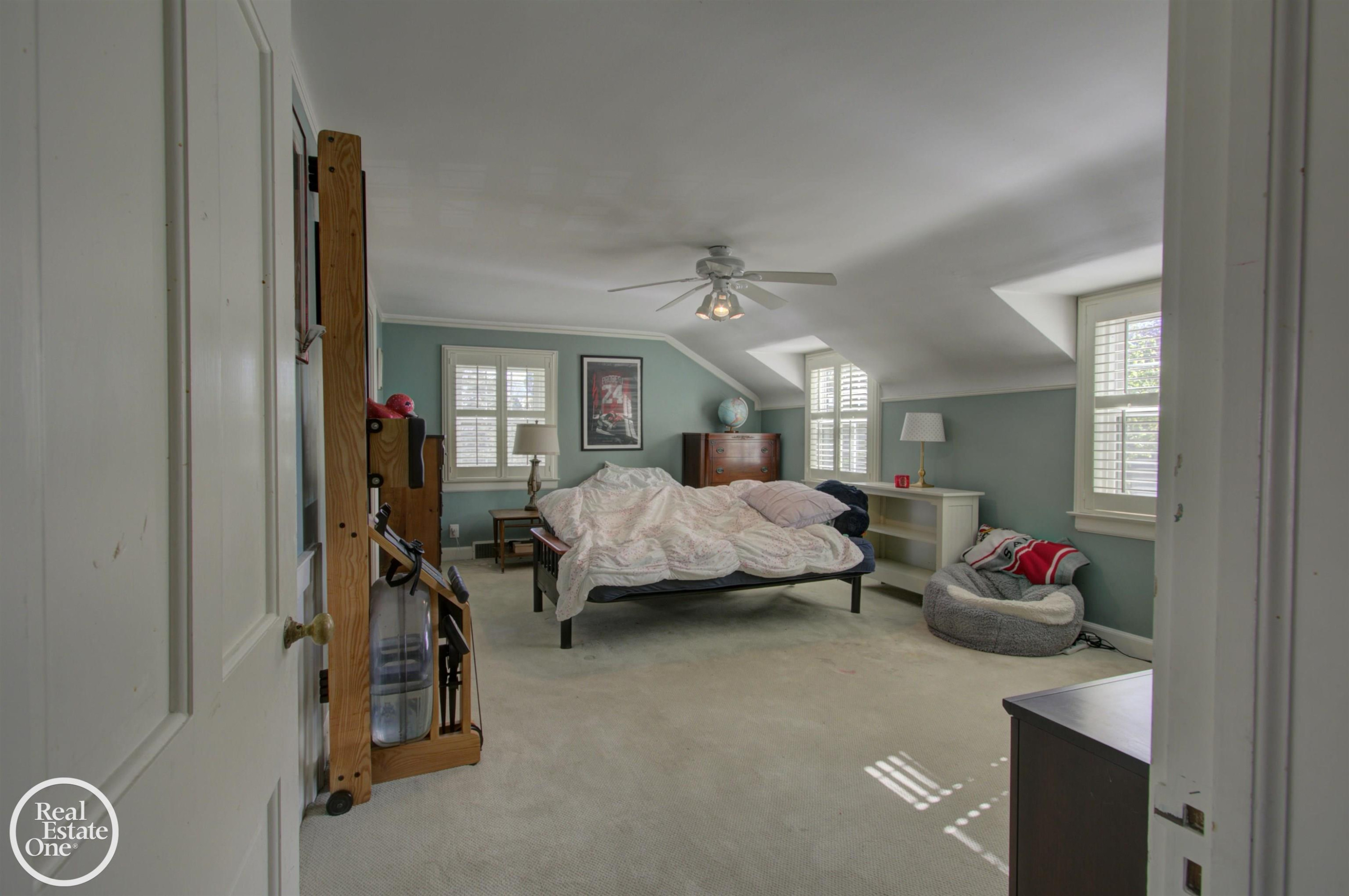 203 Ridge Road, Grosse Pointe Farms, MI 48236 — Photo 33