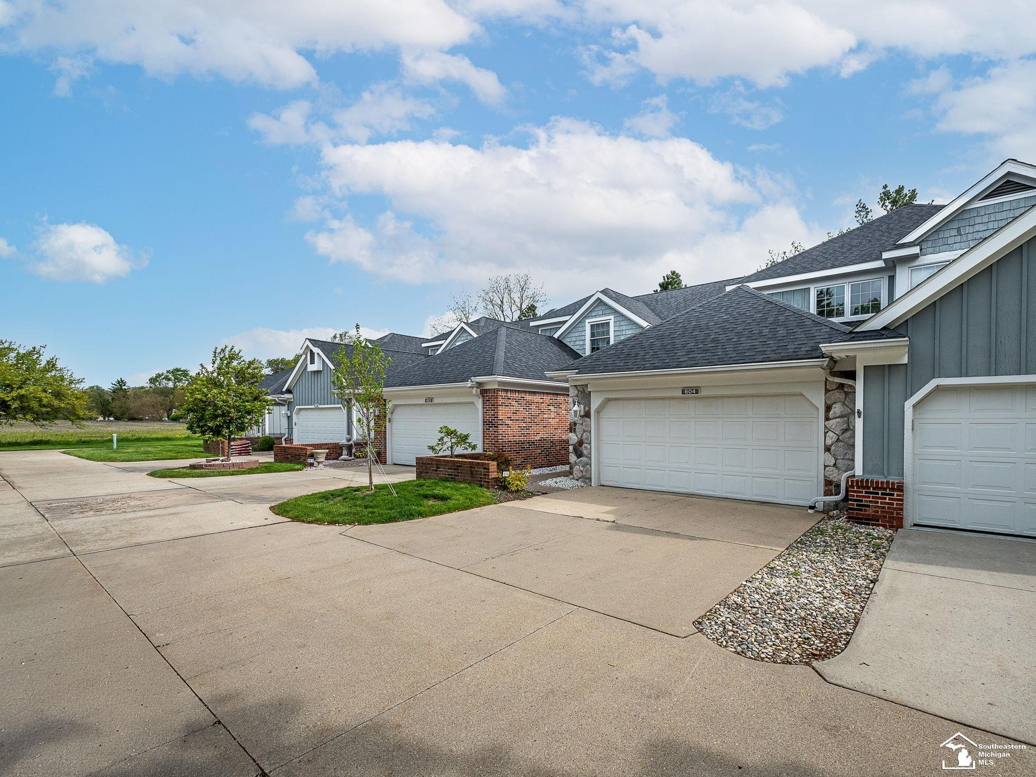 604 Meadowlands Court, Monroe, MI 48161 — Photo 36