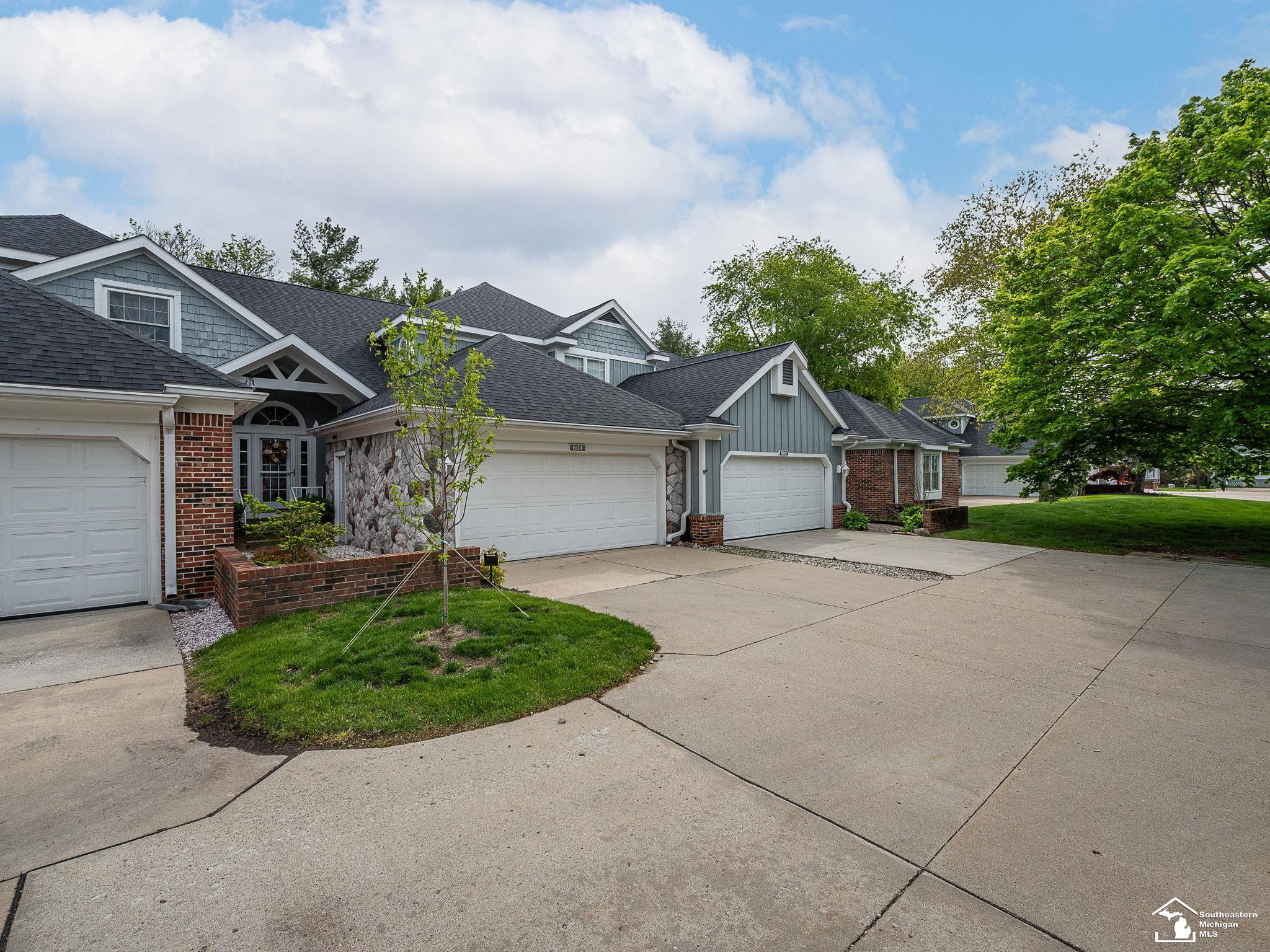 604 Meadowlands Court, Monroe, MI 48161 — Photo 37