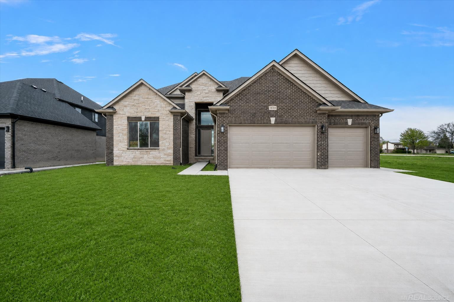 18764 Via Firenze Drive, Macomb, MI 48044 — Photo 3