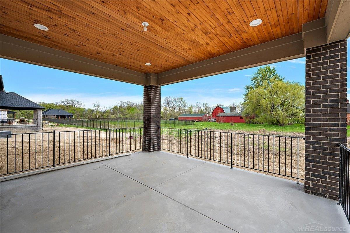 18764 Via Firenze Drive, Macomb, MI 48044 — Photo 15