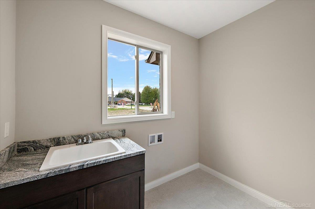 18764 Via Firenze Drive, Macomb, MI 48044 — Photo 22