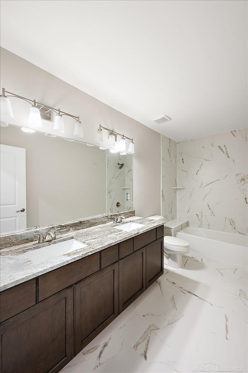 18764 Via Firenze Drive, Macomb, MI 48044 — Photo 35