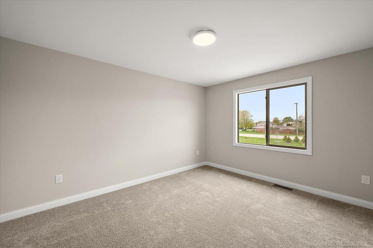 18764 Via Firenze Drive, Macomb, MI 48044 — Photo 37