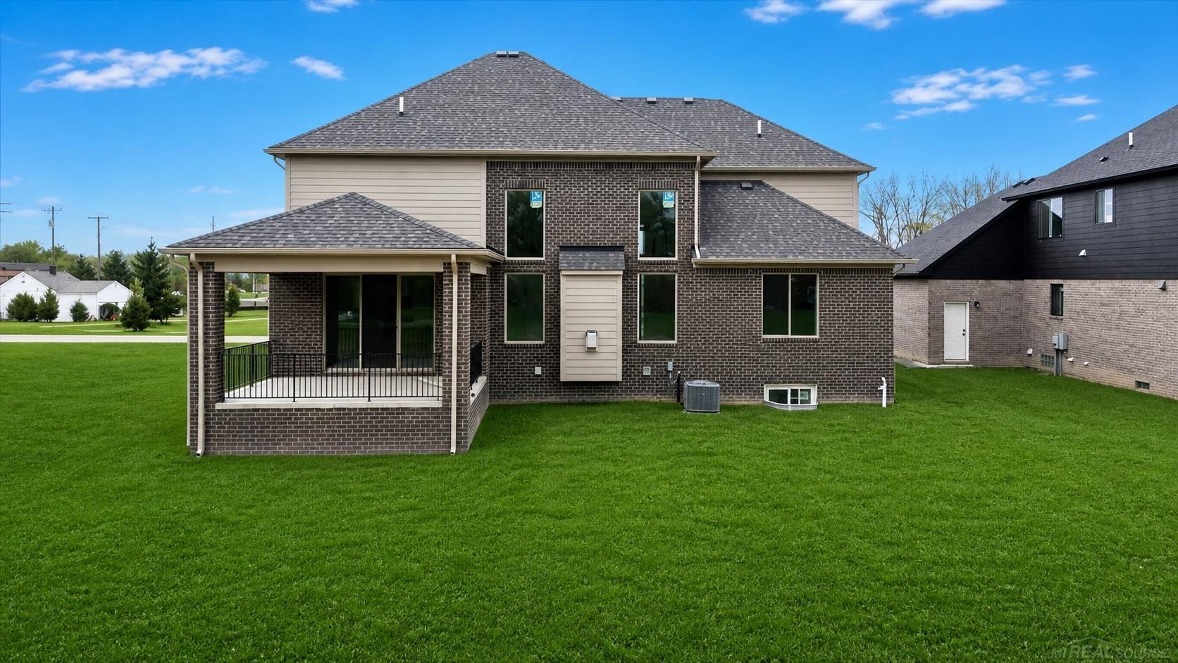 18764 Via Firenze Drive, Macomb, MI 48044 — Photo 50