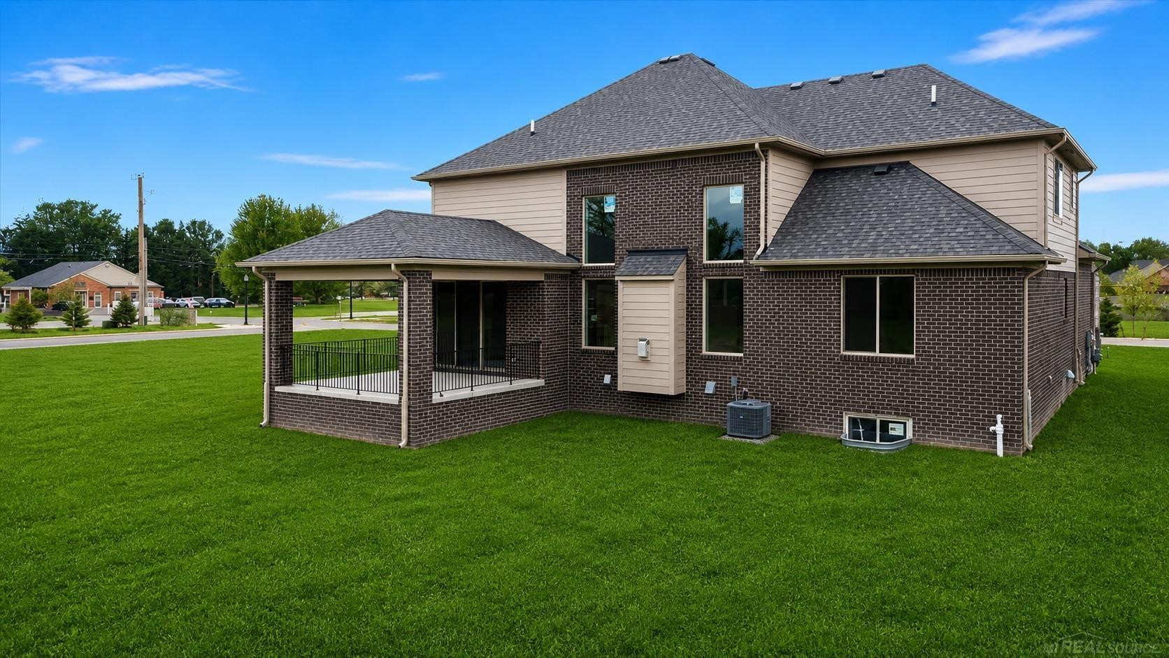 18764 Via Firenze Drive, Macomb, MI 48044 — Photo 52