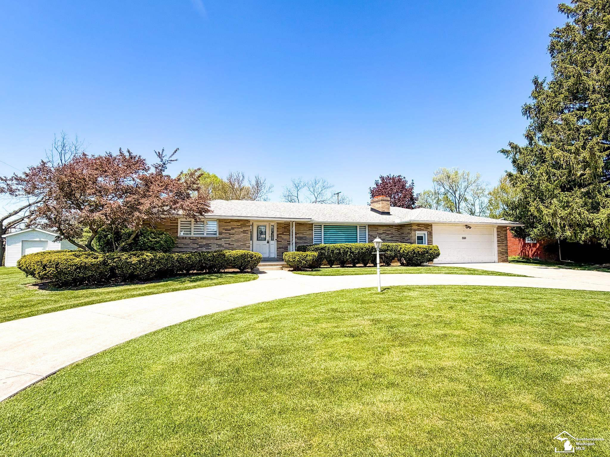 14929 Nobil Drive, Monroe, MI 48161 — front exterior