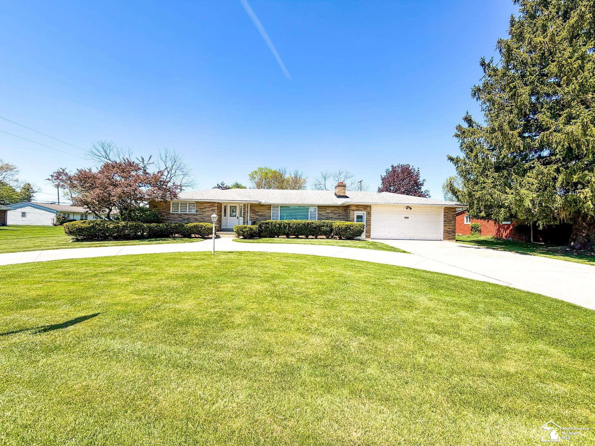 14929 Nobil Drive, Monroe, MI 48161 — Photo 2