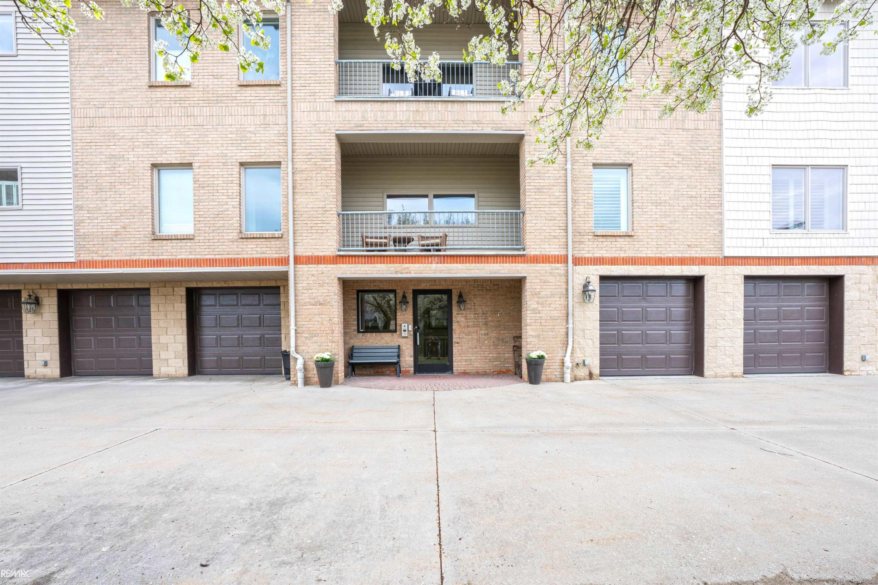 32172 N River Rd Road, 17, MI — Photo 9