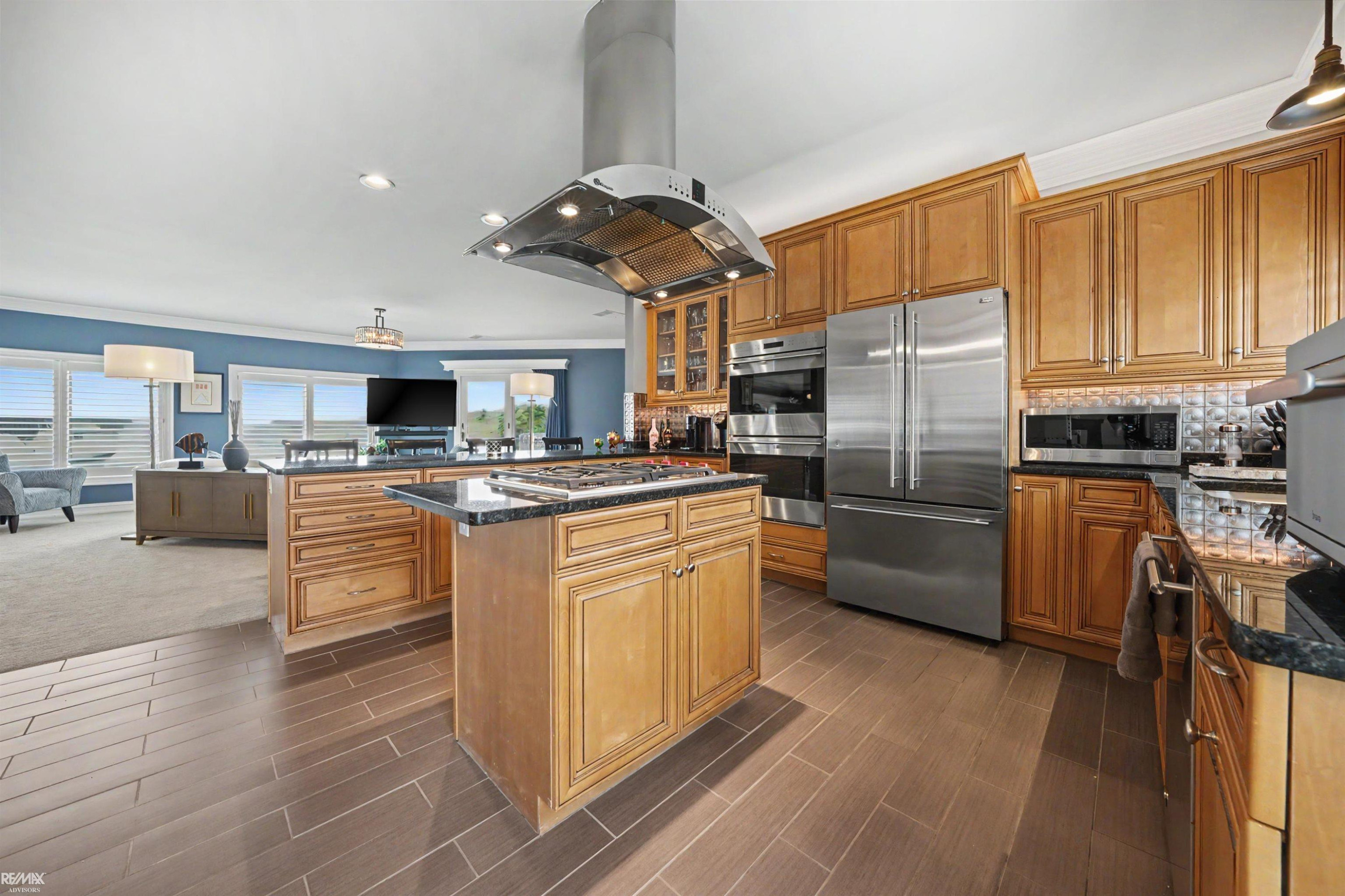 32172 N River Rd Road, 17, MI — Photo 28