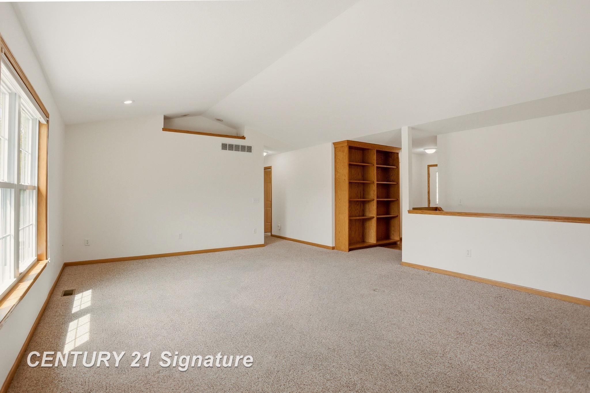 3183 Sundown Lane, Saginaw, MI 48603 — Photo 9