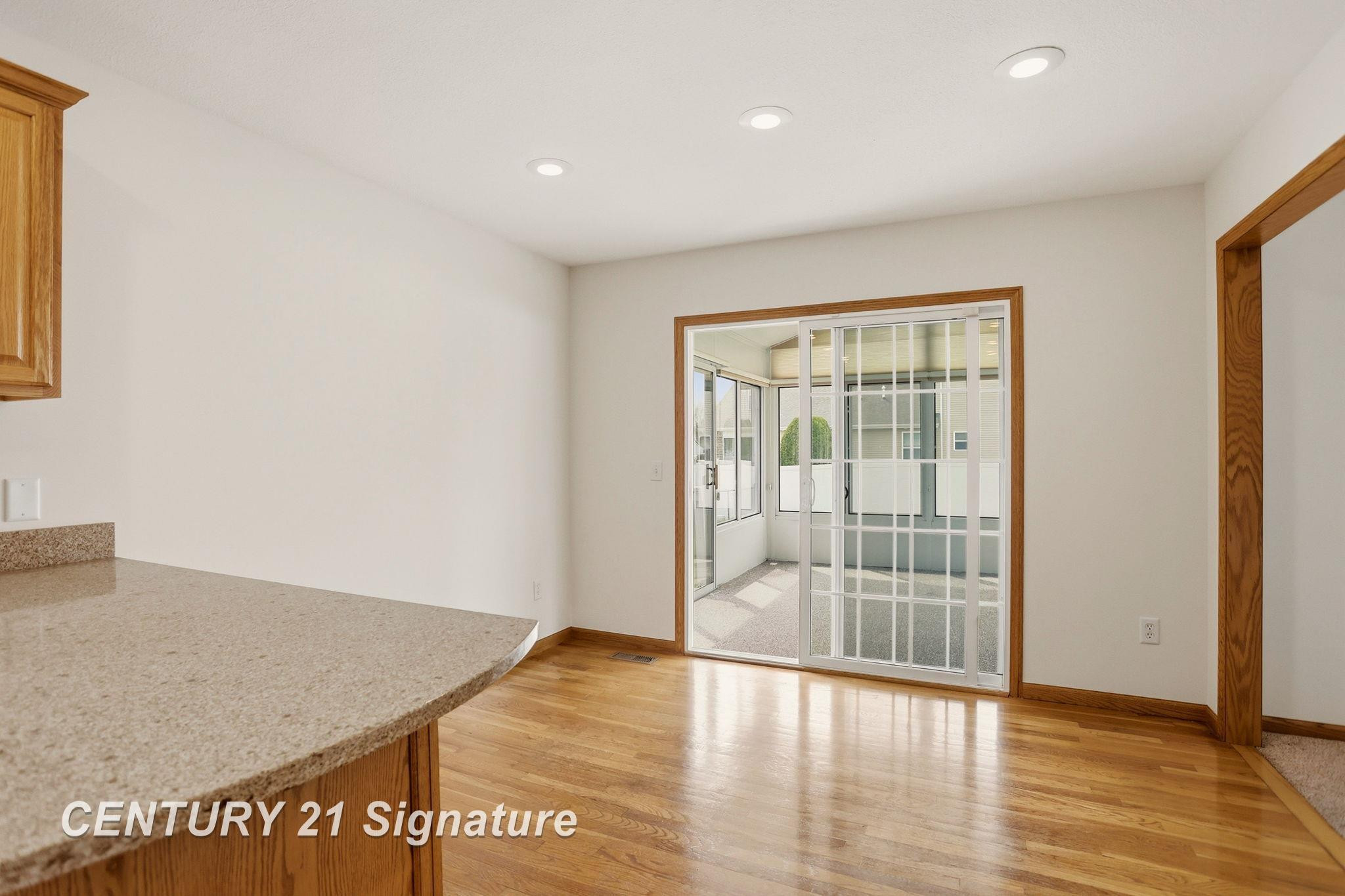 3183 Sundown Lane, Saginaw, MI 48603 — Photo 17