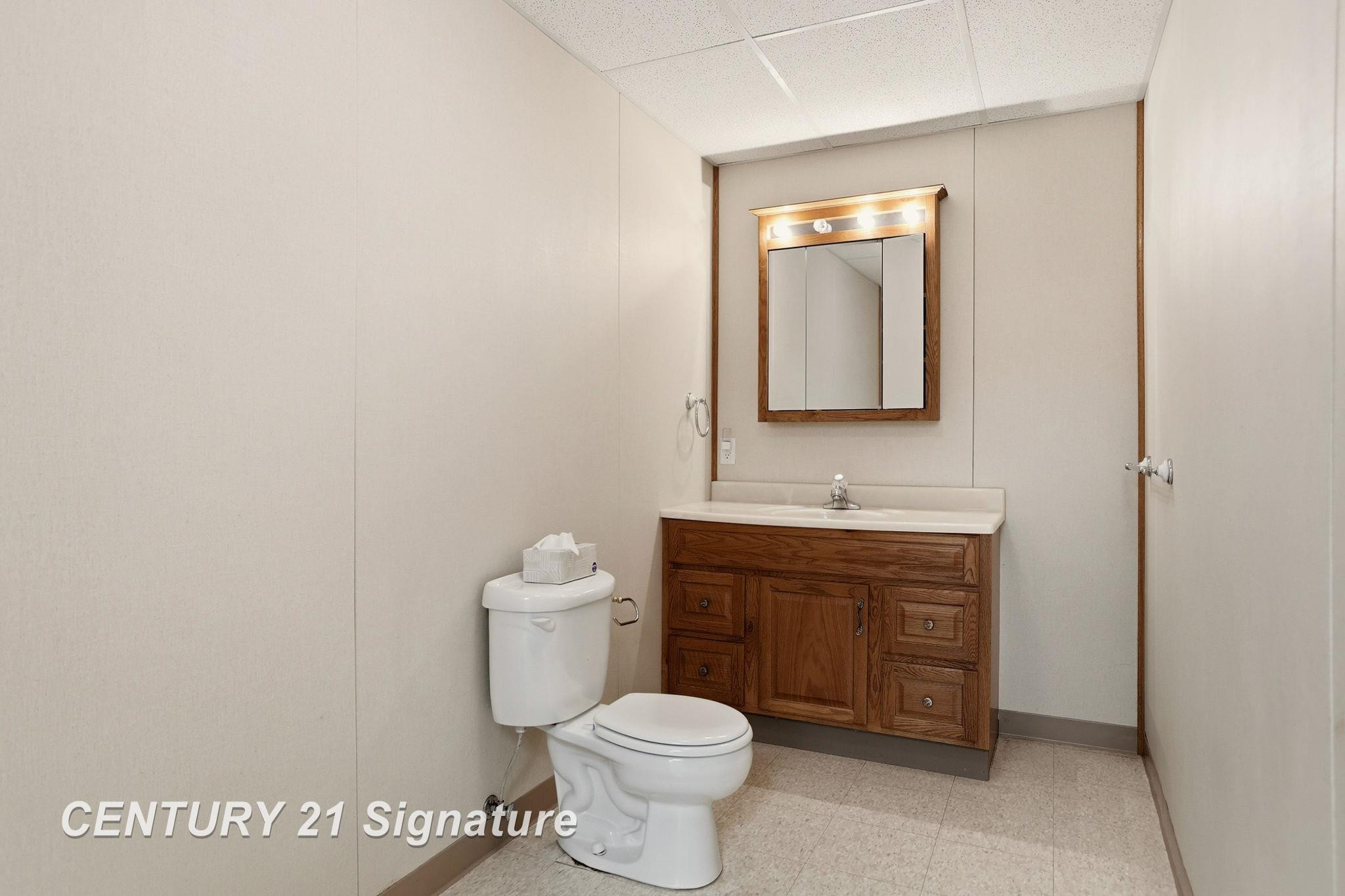 3183 Sundown Lane, Saginaw, MI 48603 — Photo 36