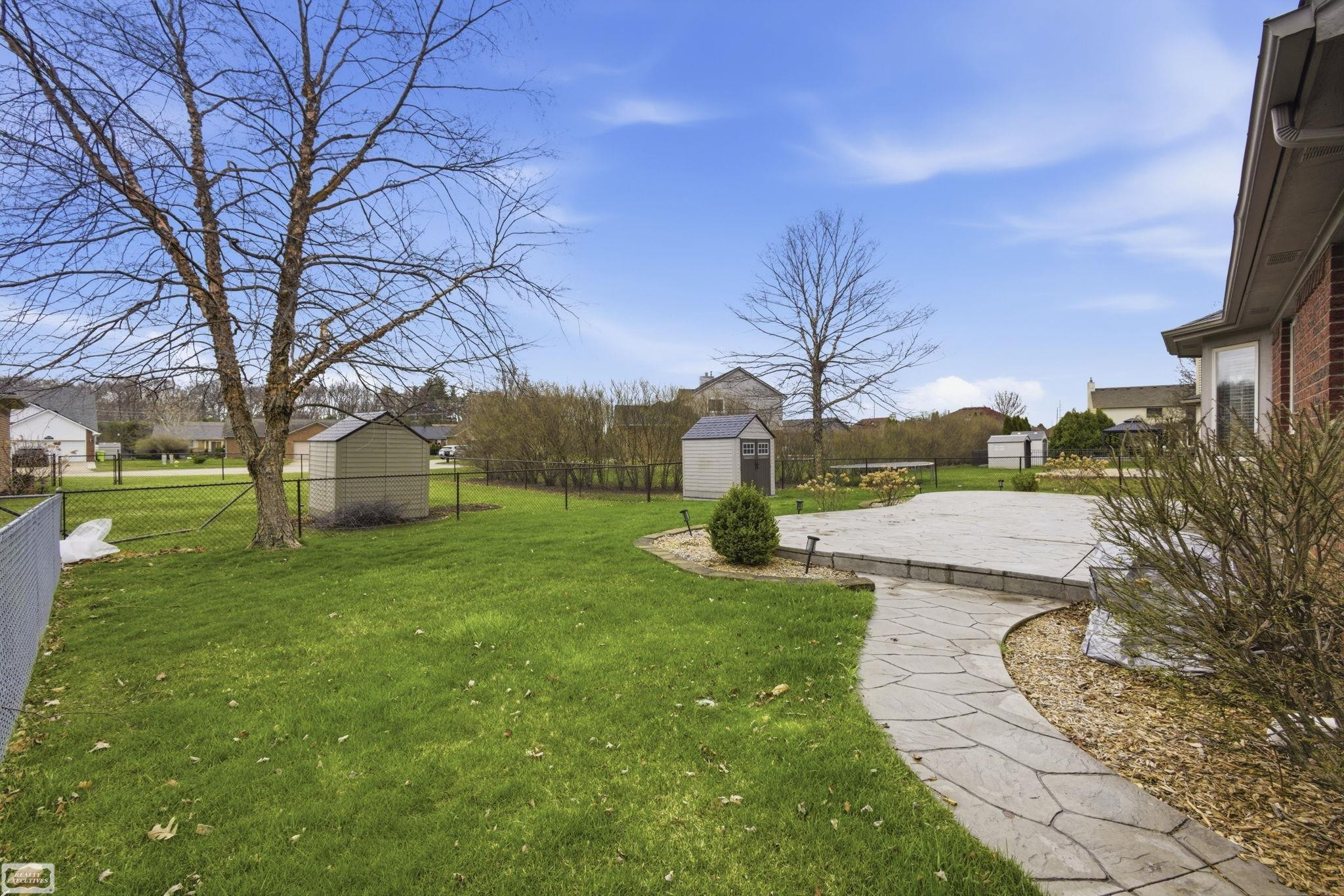 45306 Dante Drive, Macomb, MI 48042 — Photo 3