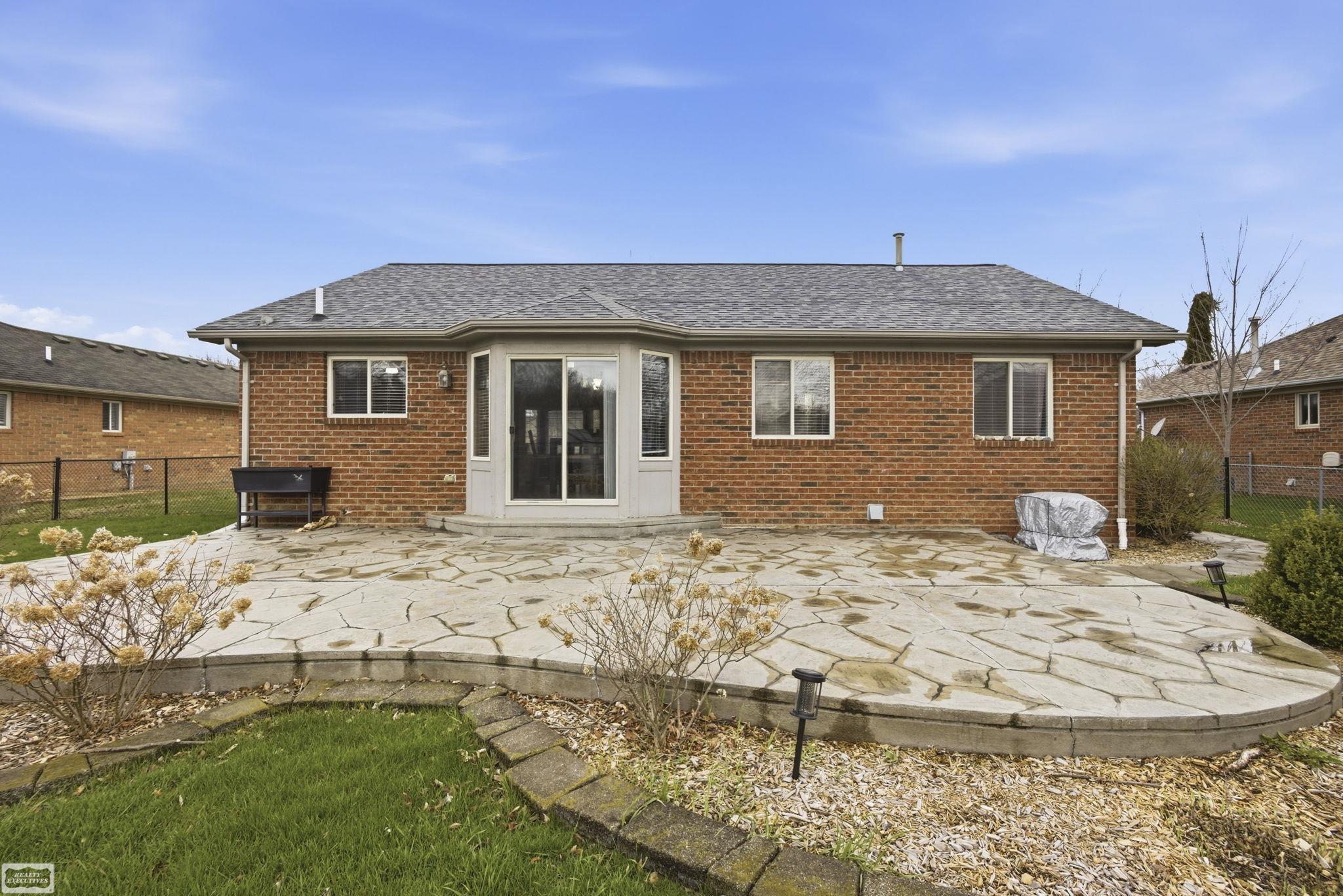 45306 Dante Drive, Macomb, MI 48042 — Photo 4