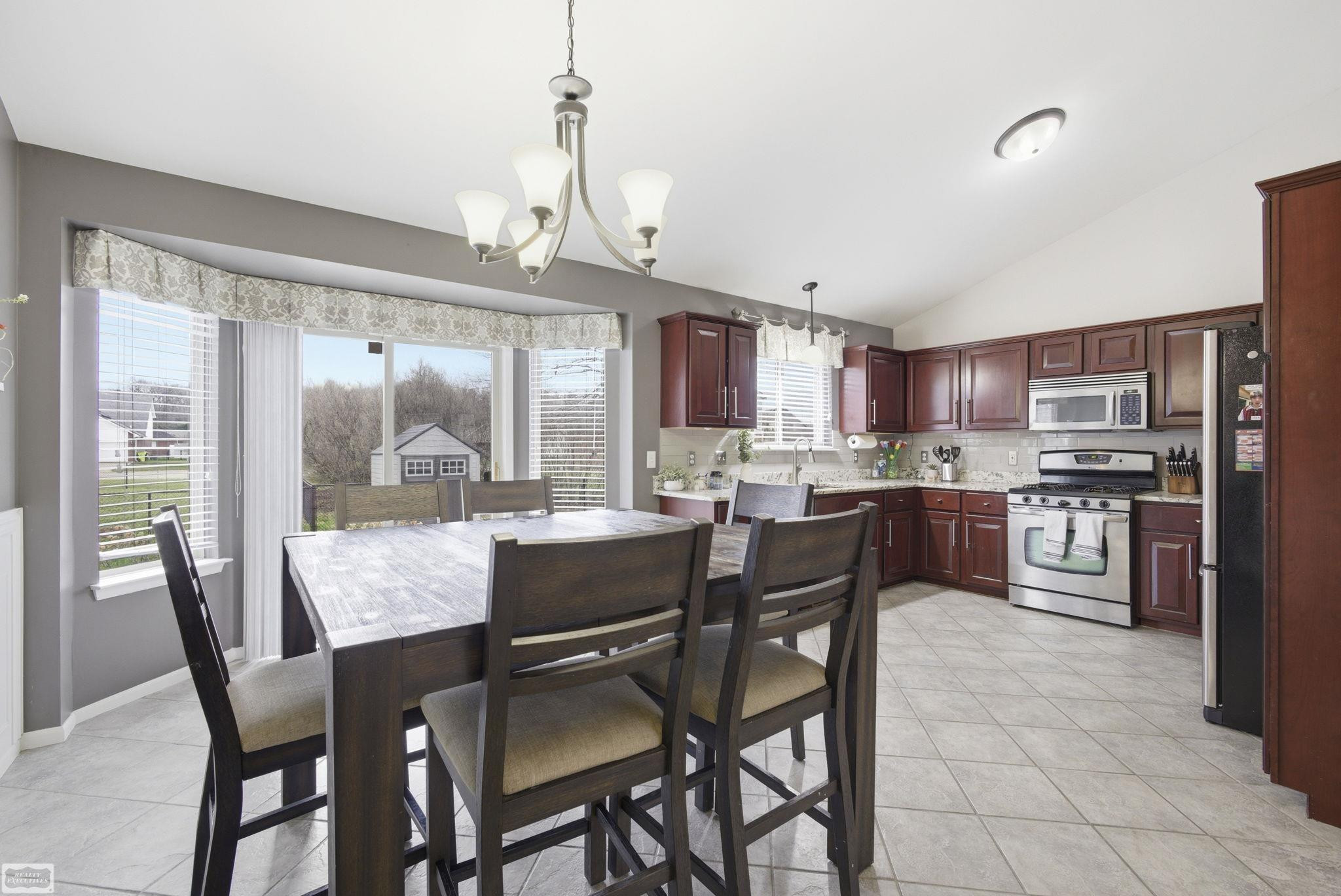 45306 Dante Drive, Macomb, MI 48042 — Photo 12