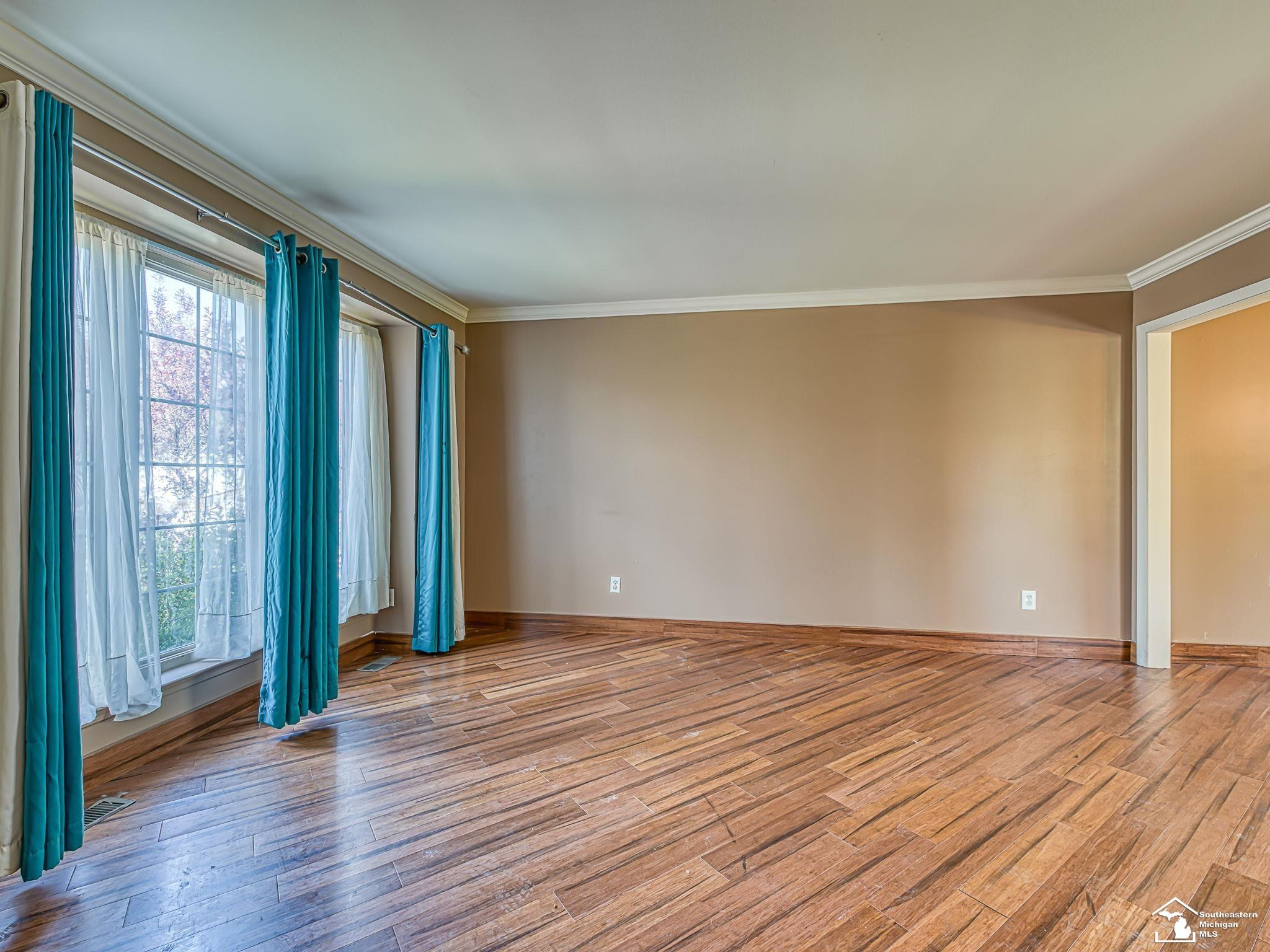 9676 Landsdowne Lane, Ypsilanti, MI 48197 — Photo 5
