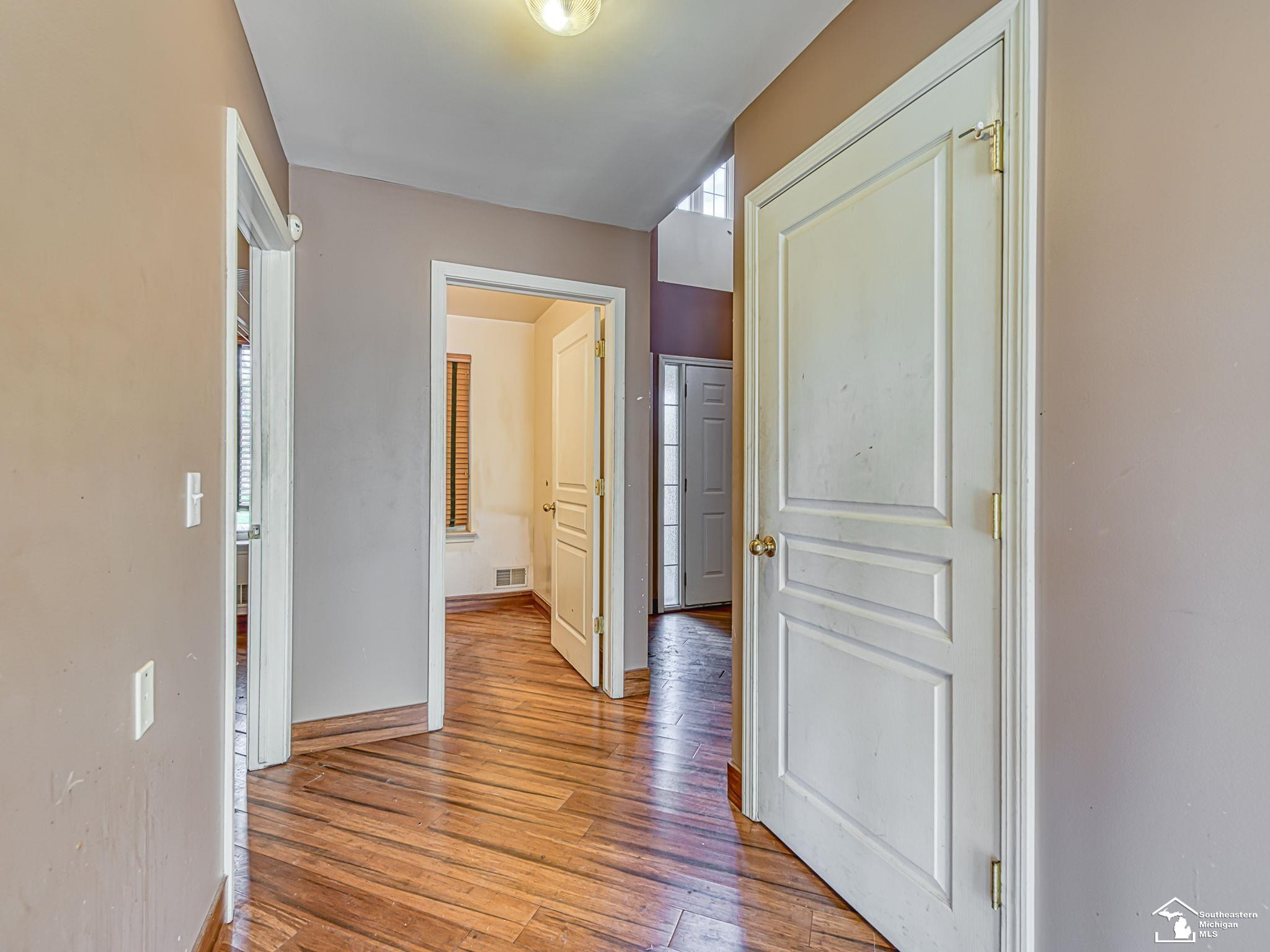 9676 Landsdowne Lane, Ypsilanti, MI 48197 — Photo 16