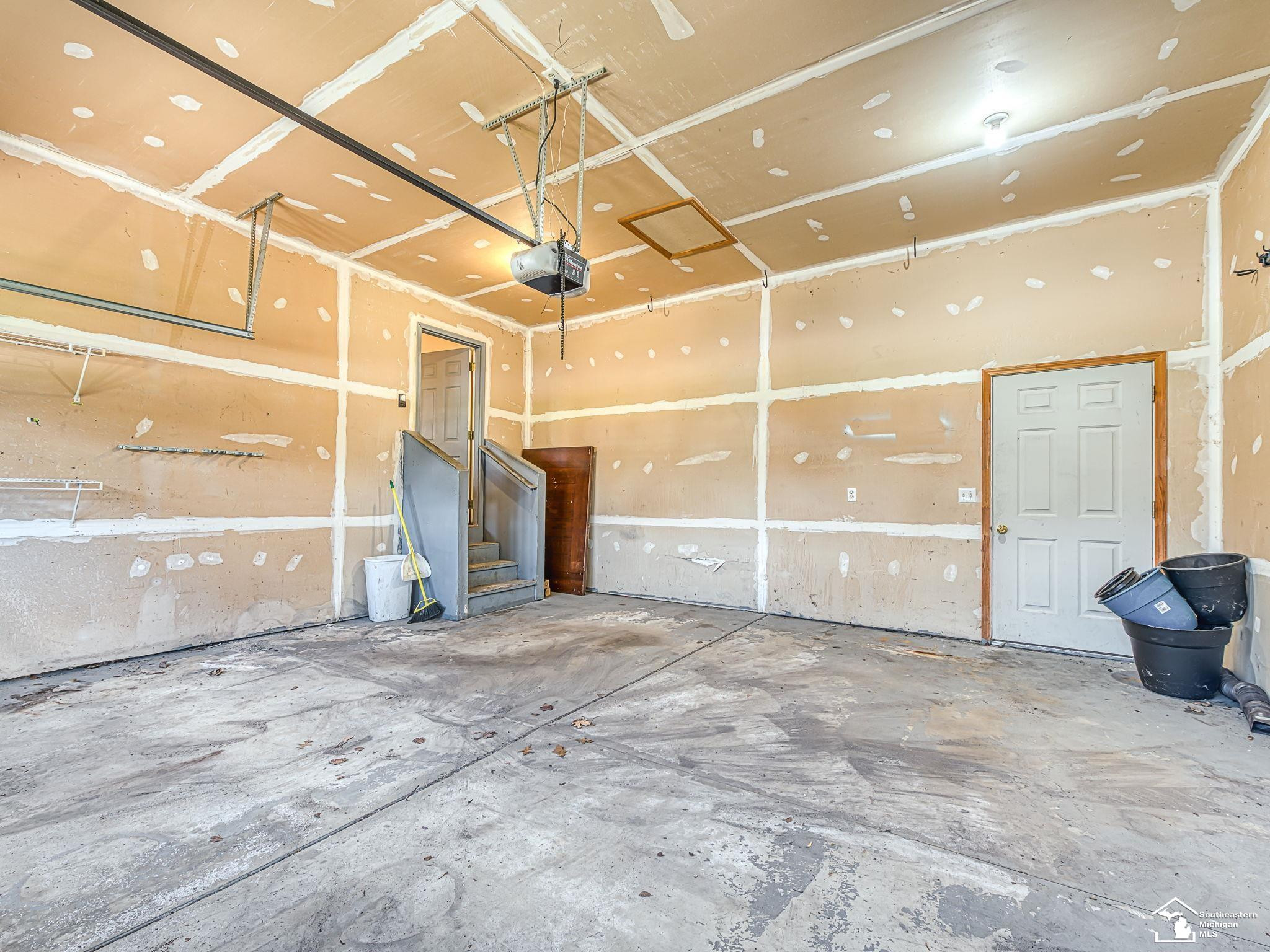 9676 Landsdowne Lane, Ypsilanti, MI 48197 — Photo 20