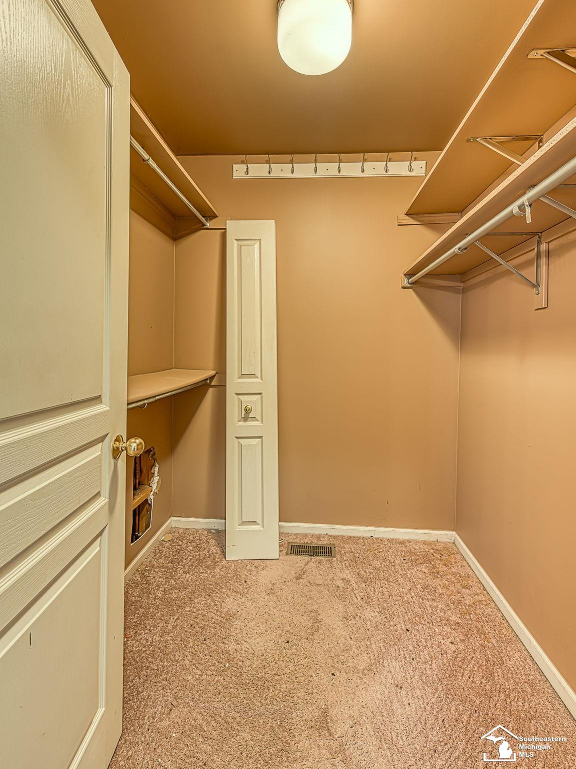 9676 Landsdowne Lane, Ypsilanti, MI 48197 — Photo 25