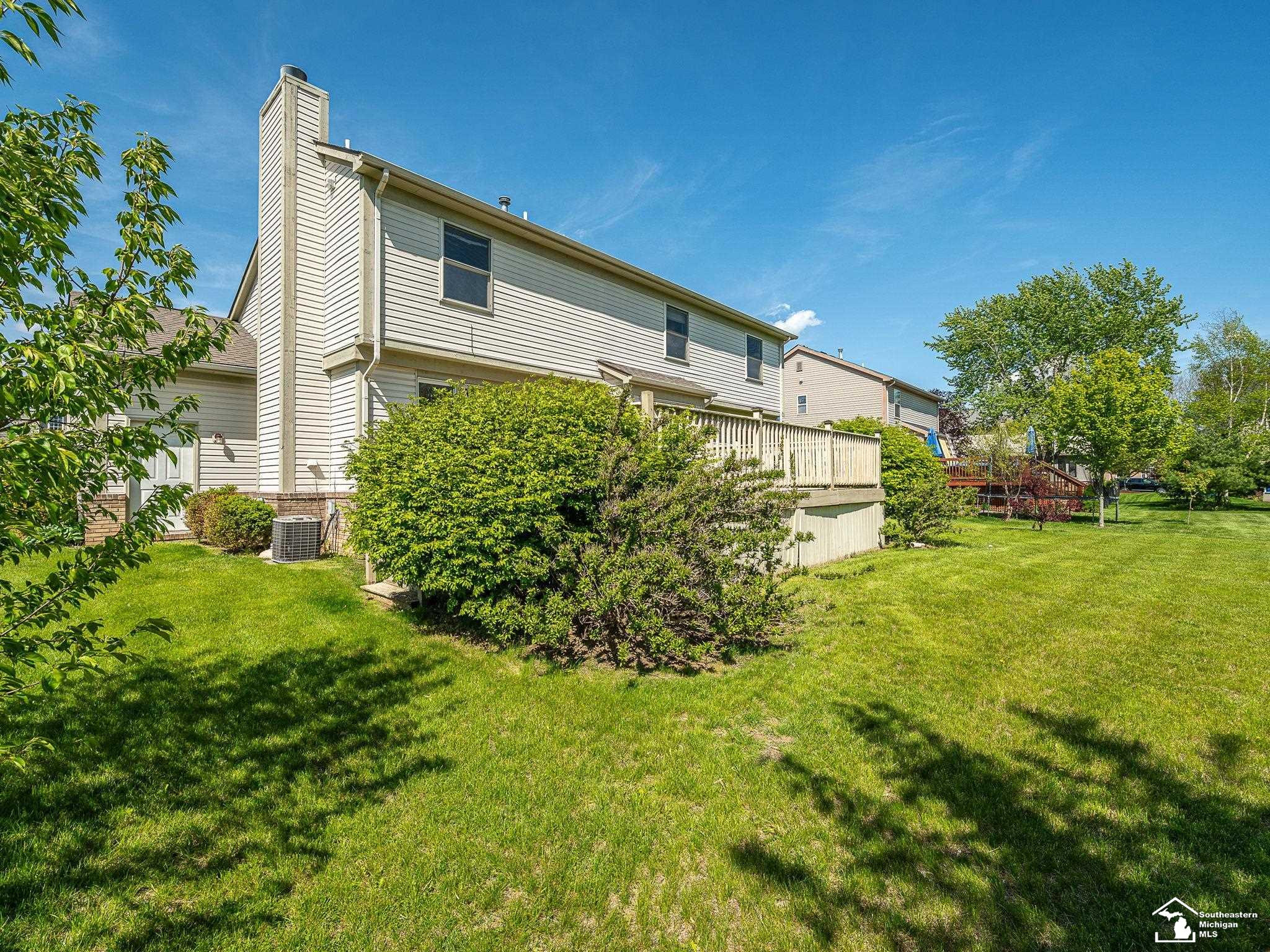 9676 Landsdowne Lane, Ypsilanti, MI 48197 — Photo 40