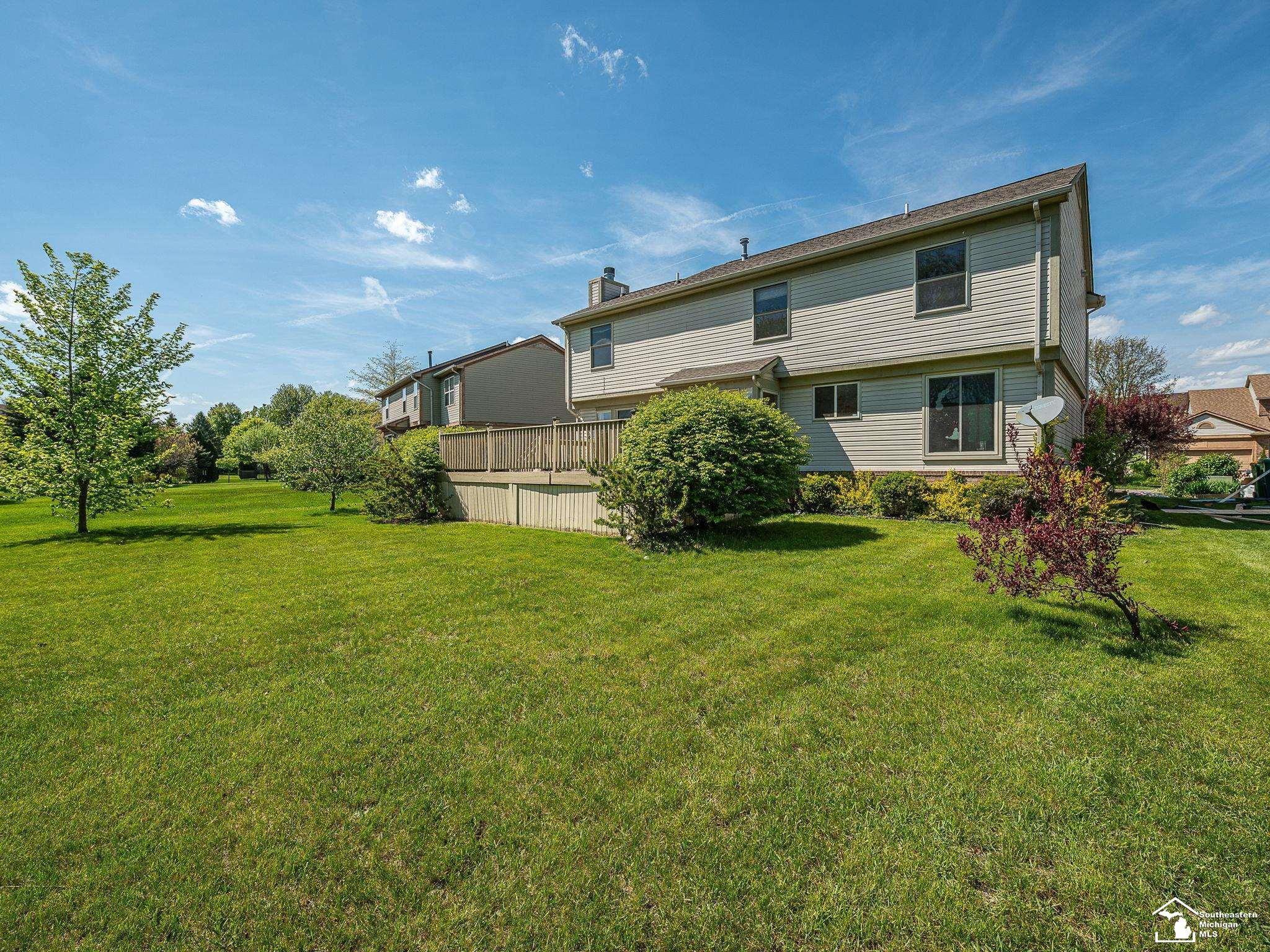 9676 Landsdowne Lane, Ypsilanti, MI 48197 — Photo 42