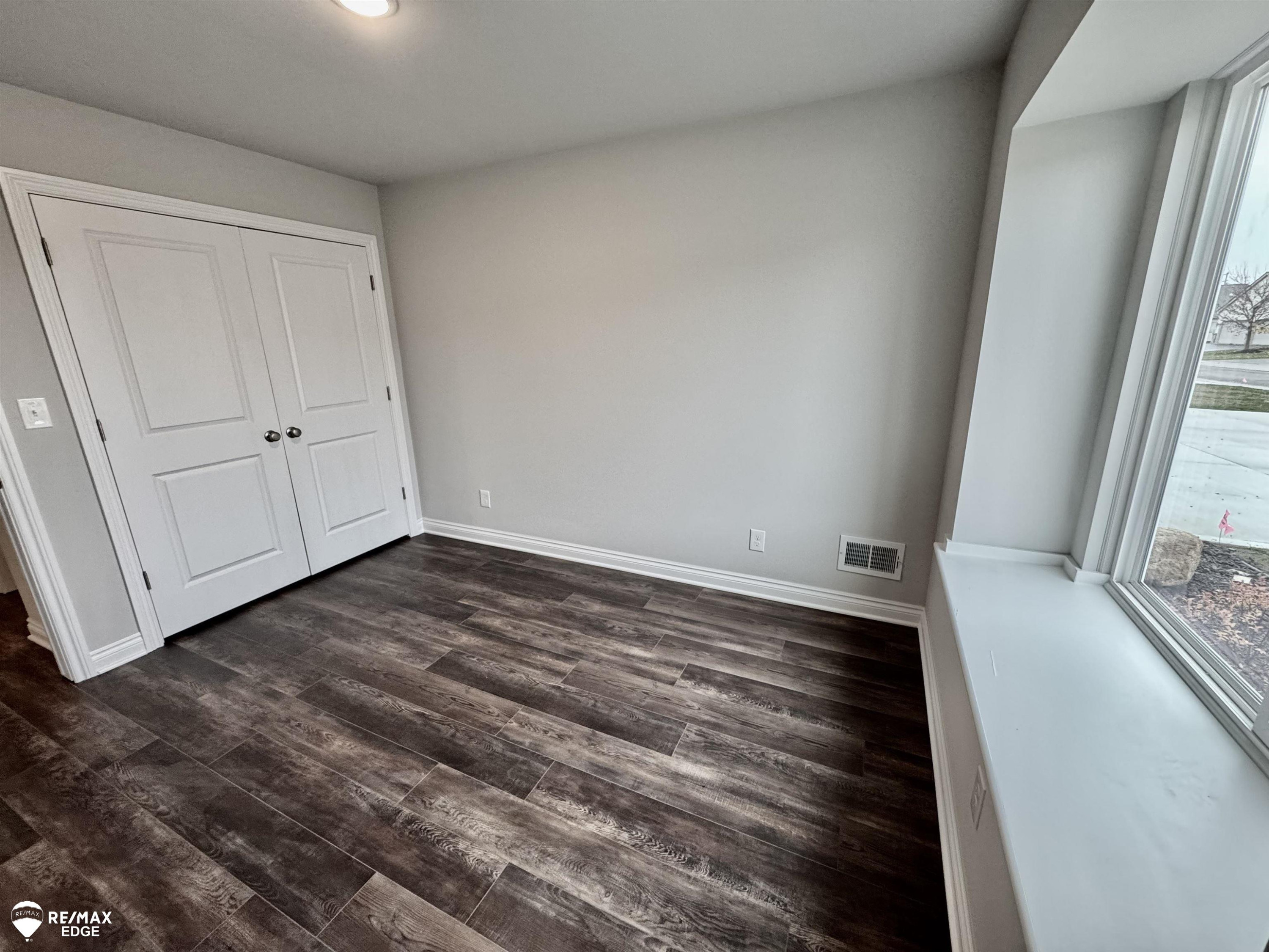 28001 Gregory Street, Grand Blanc, MI 48439 — Photo 6